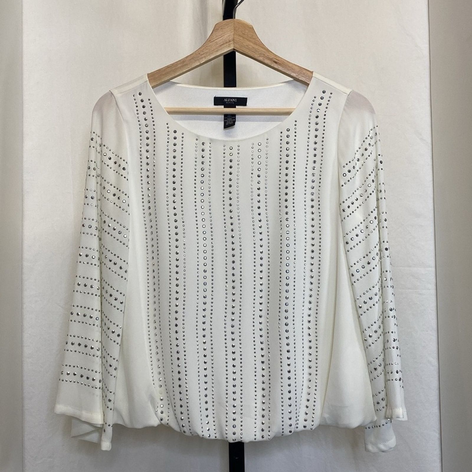 Alfani Gorgeous, edgy flowy top with silver studs small Size XS / US 0-2 / IT 36-38 - 1 Thumbnail