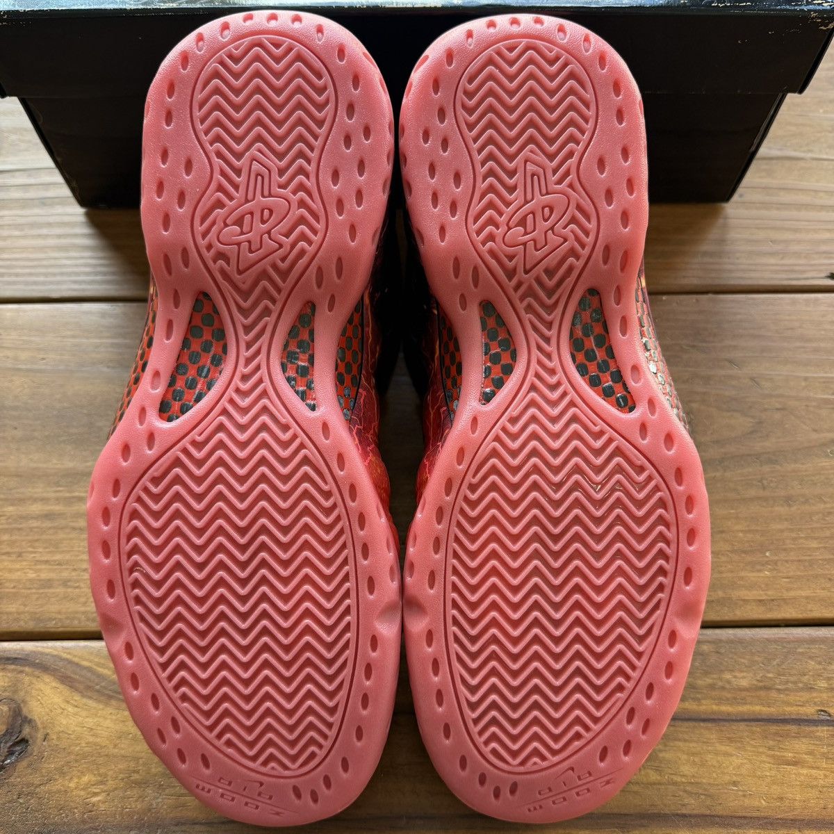 Nike Stranger Things x Foamposite Premium ‘Black Bright Crimson' Size US 11.5 / EU 44-45 - 6 Thumbnail