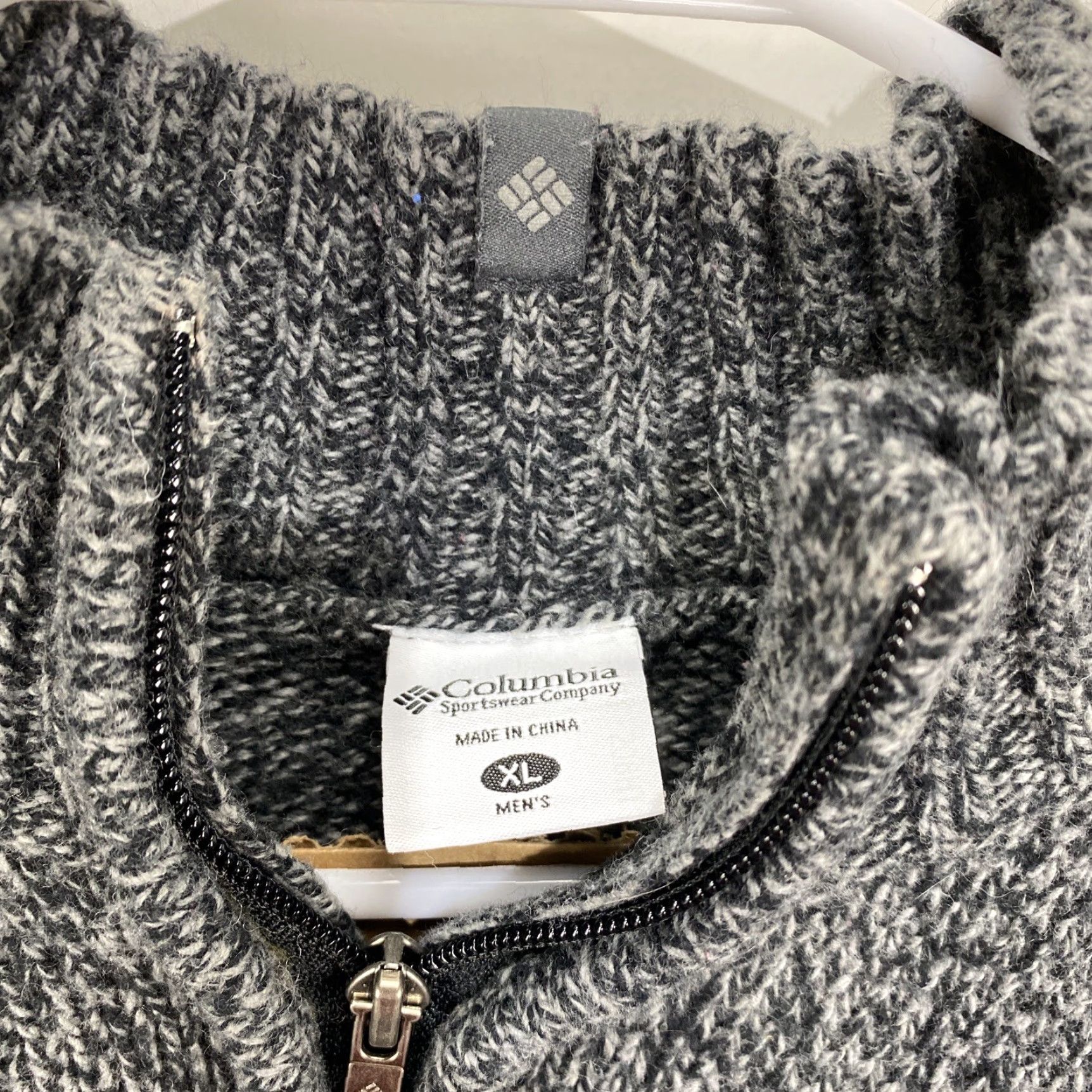 Vintage Columbia Sweater Men’s Mock Neck 1/4 Zip Pullover Wool Blend XL Gray Solid Knit Classic Outdoor Mens Size US XL / EU 56 / 4 - 5 Thumbnail