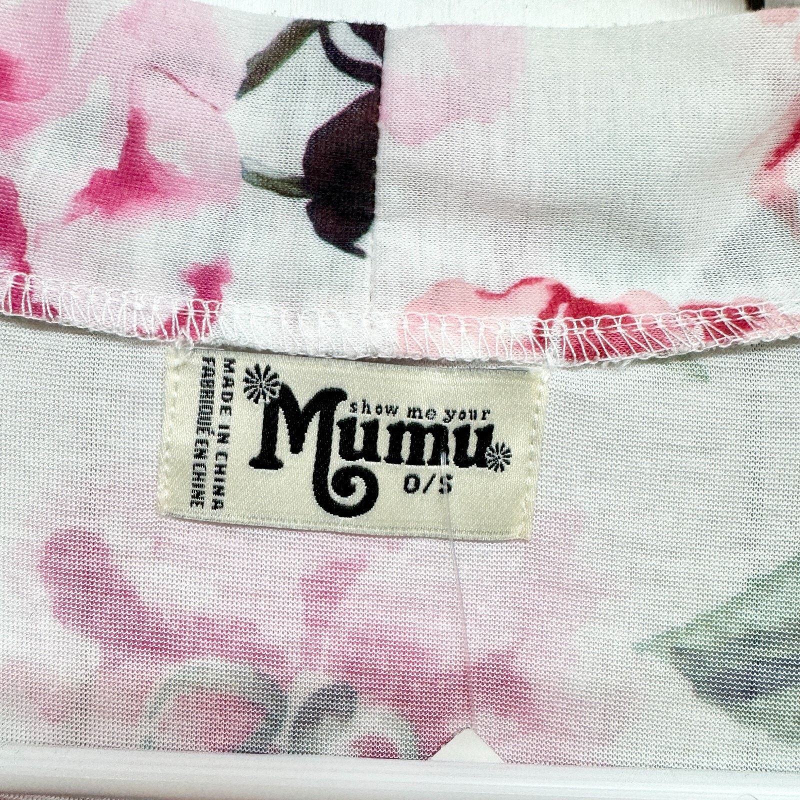 Show Me Your MuMu Show Me Your Mumu Robe OS Mini Floral White Short Sleeve Size ONE SIZE - 2 Thumbnail