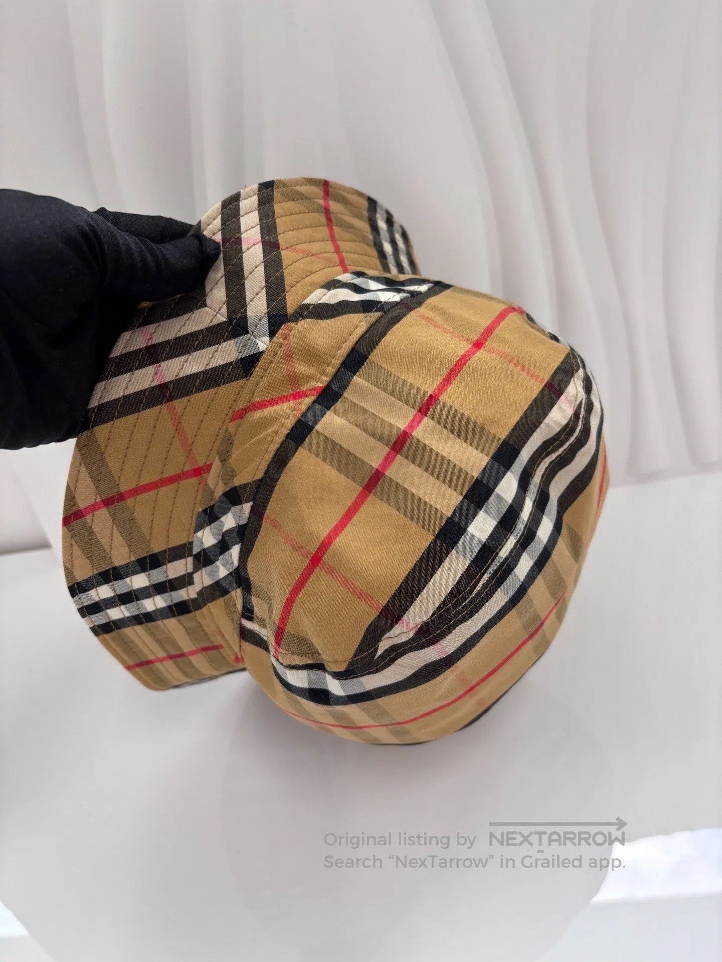 Burberry Burberry Classic Check Bucket Hat. Size ONE SIZE - 3 Thumbnail