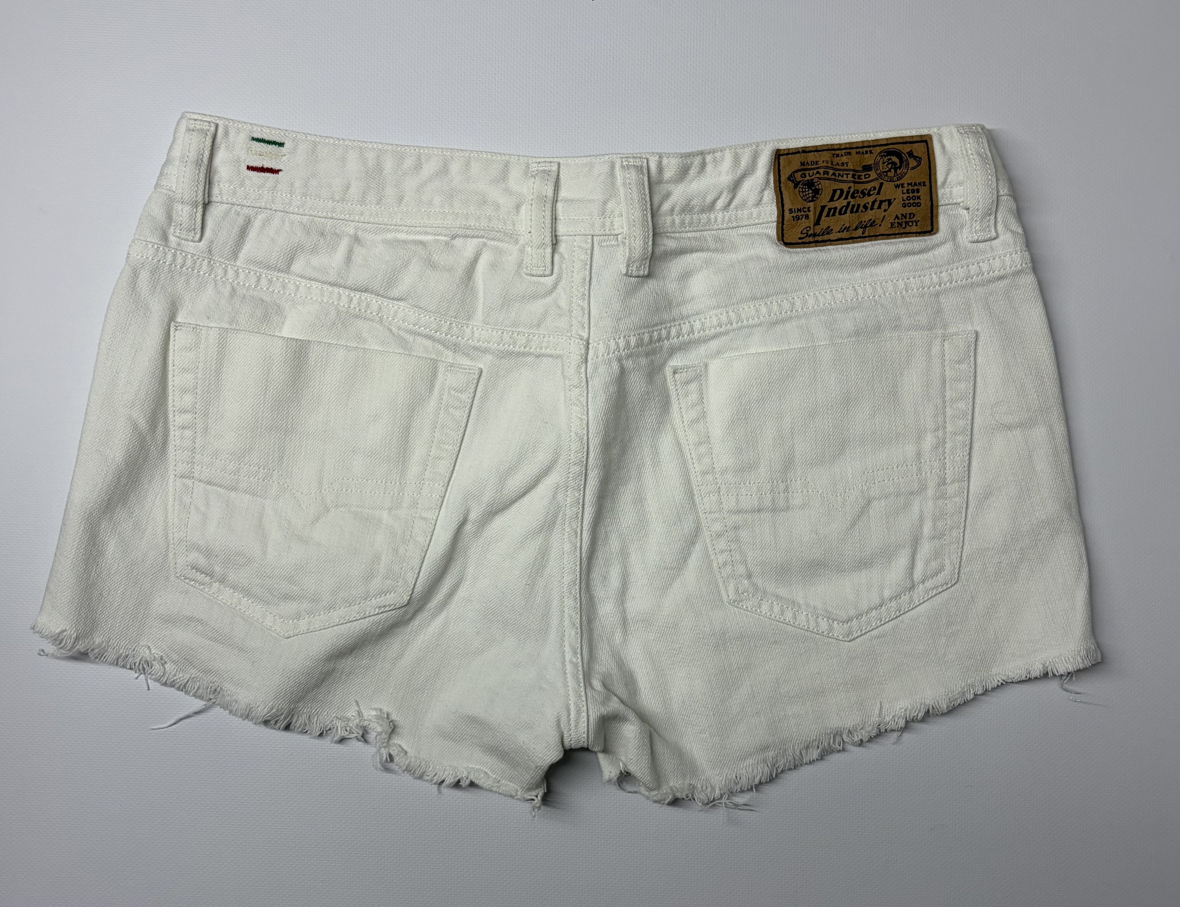Diesel Diesel Vintage Mini Shorts Size 32" / US 10 / IT 46 - 7 Thumbnail
