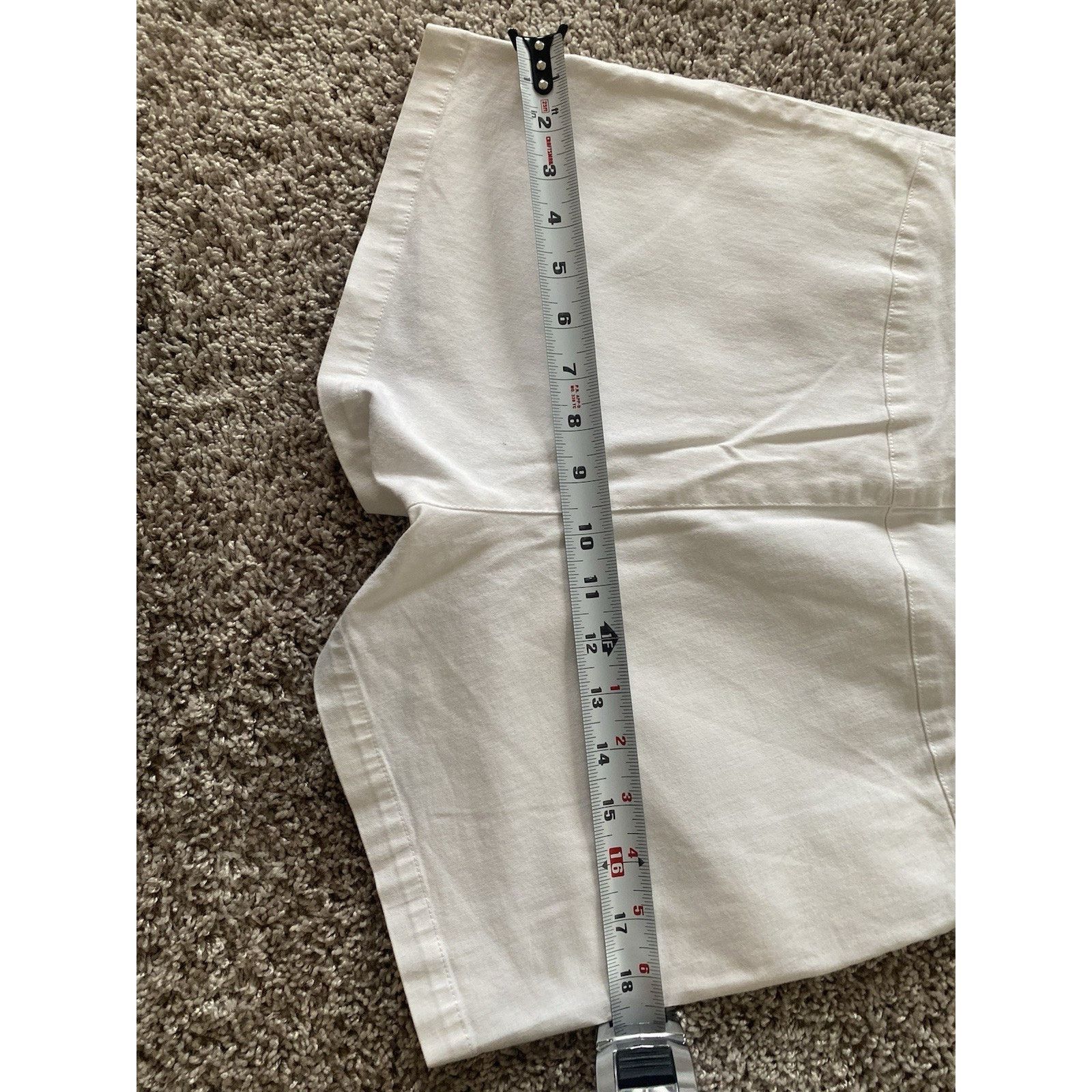 Lacoste Lacoste women's Tennis Shorts White sz 8/40 Made in France Size 30" / US 8 / IT 44 - 7 Thumbnail