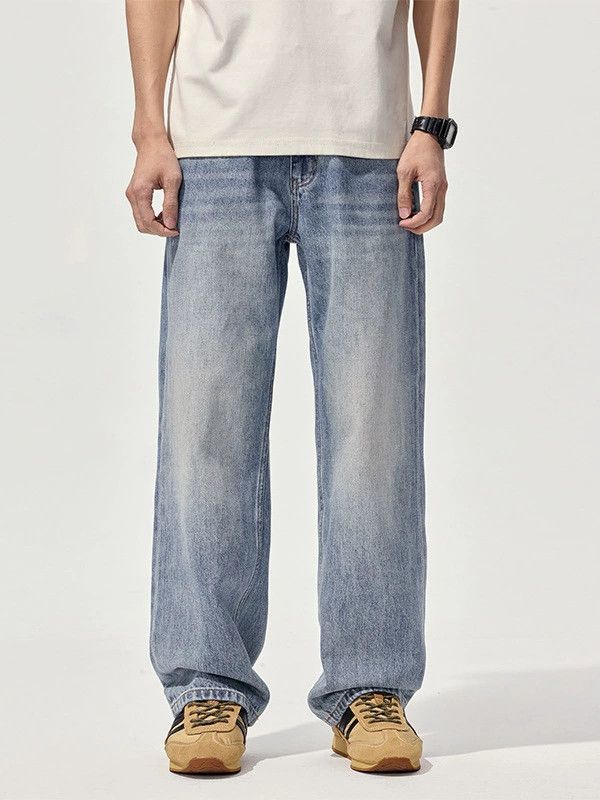 Jean Men's retro loose straight light blue distressed jeans Size US 32 / EU 48 - 1 Thumbnail