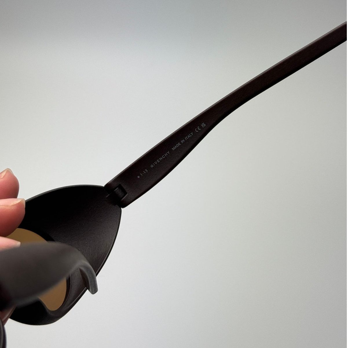 Givenchy BRAND NEW Givenchy Sunglasses GV40065I 49J Dark Brown/Roviex Size ONE SIZE - 5 Thumbnail