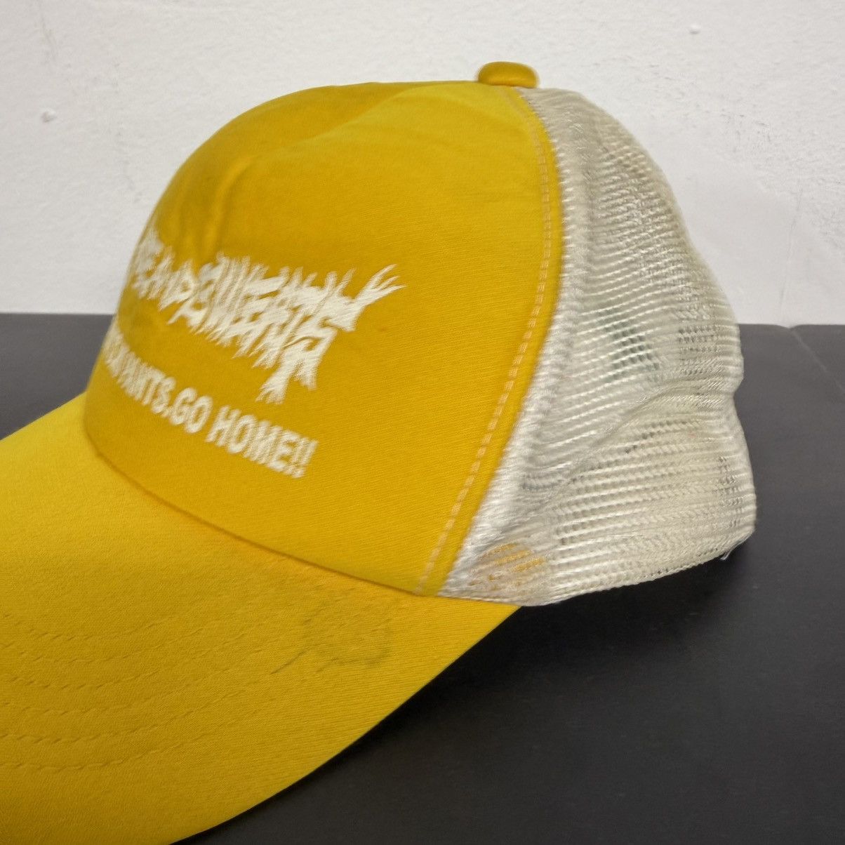 Vintage Vintage Puke and Sweats Humour Trucker Cap Size ONE SIZE - 3 Thumbnail