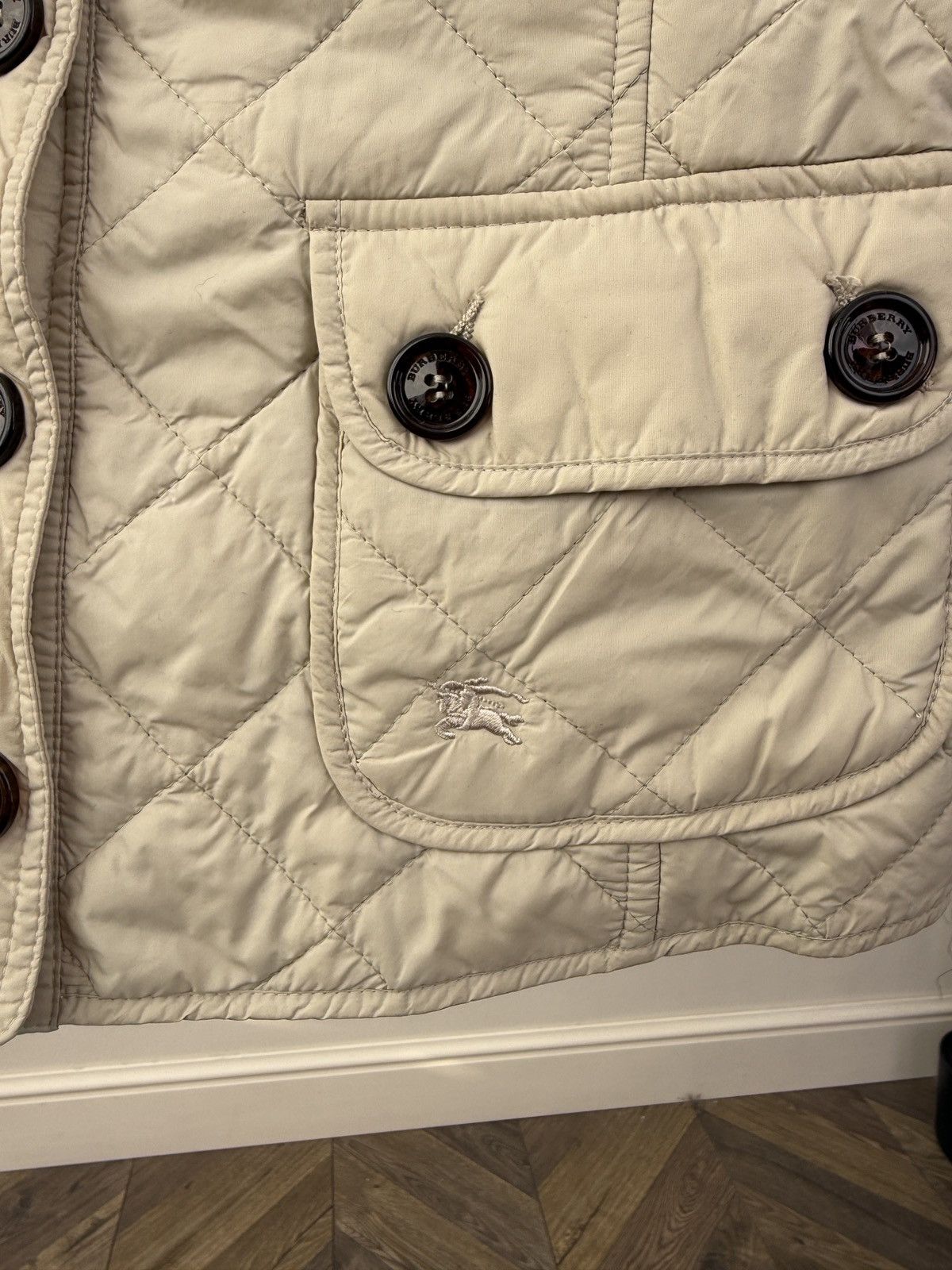 Burberry Burberry London Quilted Vest Nova Check Lined Women’s Size L / US 10 / IT 46 - 4 Thumbnail