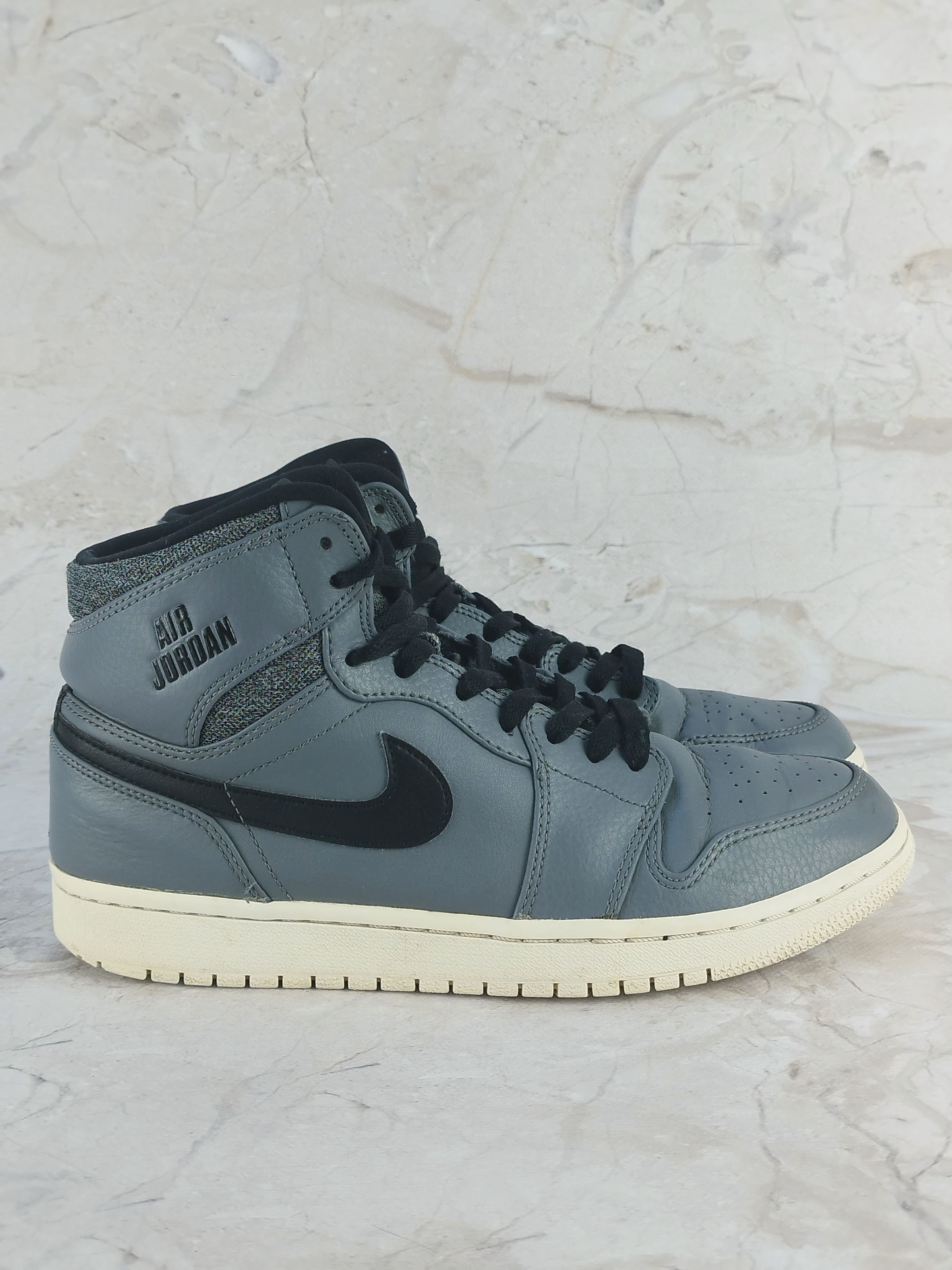 Jordan Brand Nike Jordan 1 retro High 2015 'Rare Air' gray Size US 8.5 / EU 41-42 - 4 Thumbnail