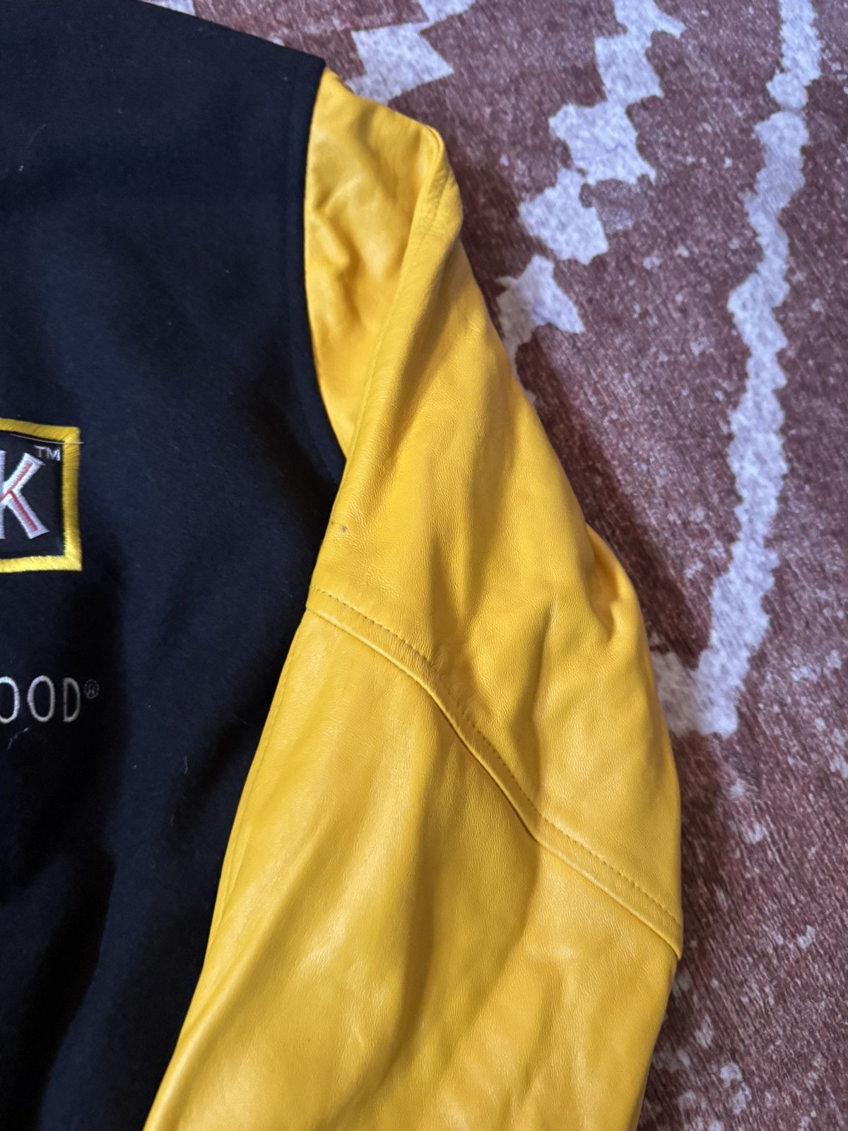 Universal Studios Universal Studios Jurassic Park Jacket Size US M / EU 48-50 / 2 - 3 Thumbnail
