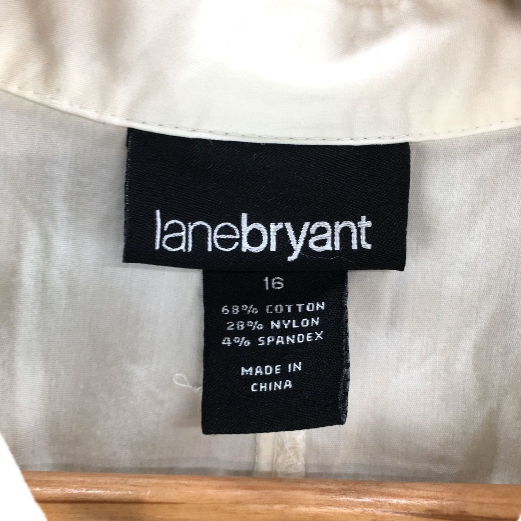 Vintage Lane Bryant Button-Up Shirt Womens 16 Cotton Blend Long Sleeve Casual White Ruffle Classic Pattern Womens 16 Button-Up Shirt Size XXL / US 16-18 / IT 52-54 - 6 Thumbnail