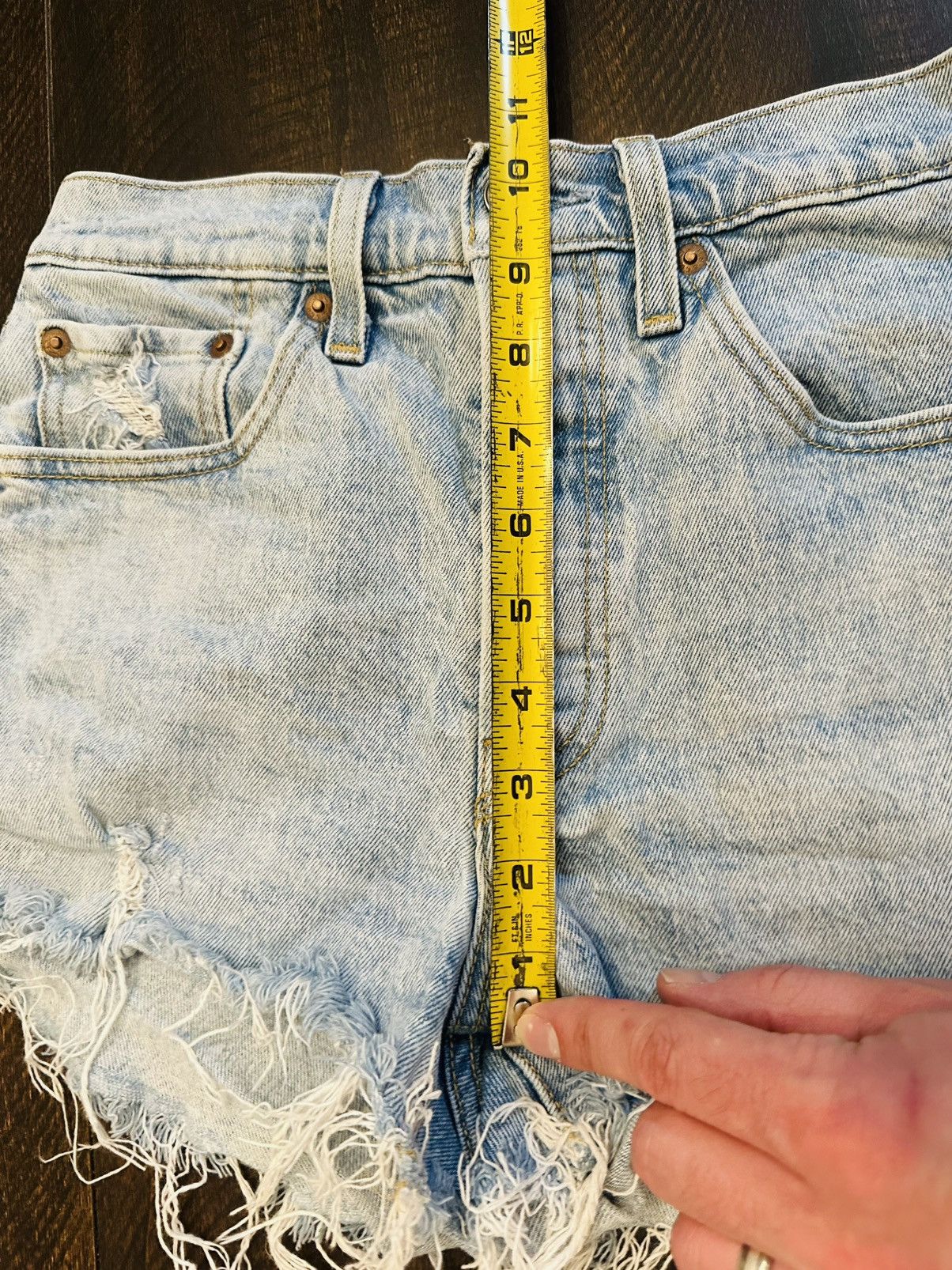 Levi's Levi’s 501 Distressed Women’s Light Wash Button Fly-Size 26 Size 26" / US 2 / IT 38 - 3 Thumbnail