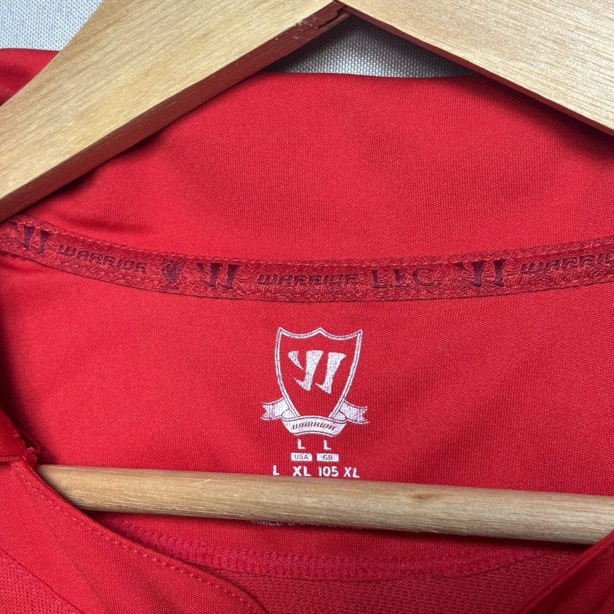 Warrior Warrior FC Liverpool red jersey large long sleeve Size US L / EU 52-54 / 3 - 4 Thumbnail