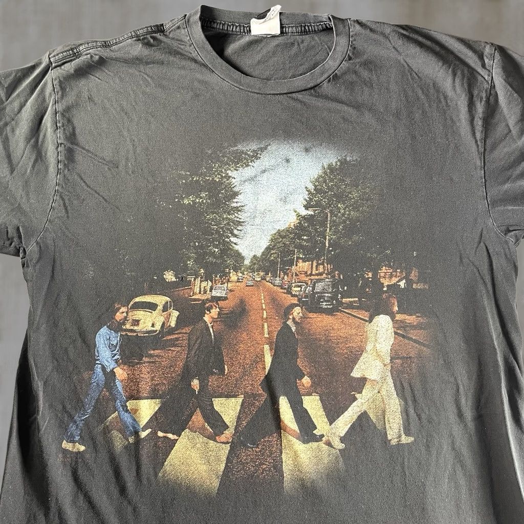 Apple VINTAGE The Beatles Abbey Road Shirt Mens Large Black 2005 Apple Corps Size US L / EU 52-54 / 3 - 1 Thumbnail