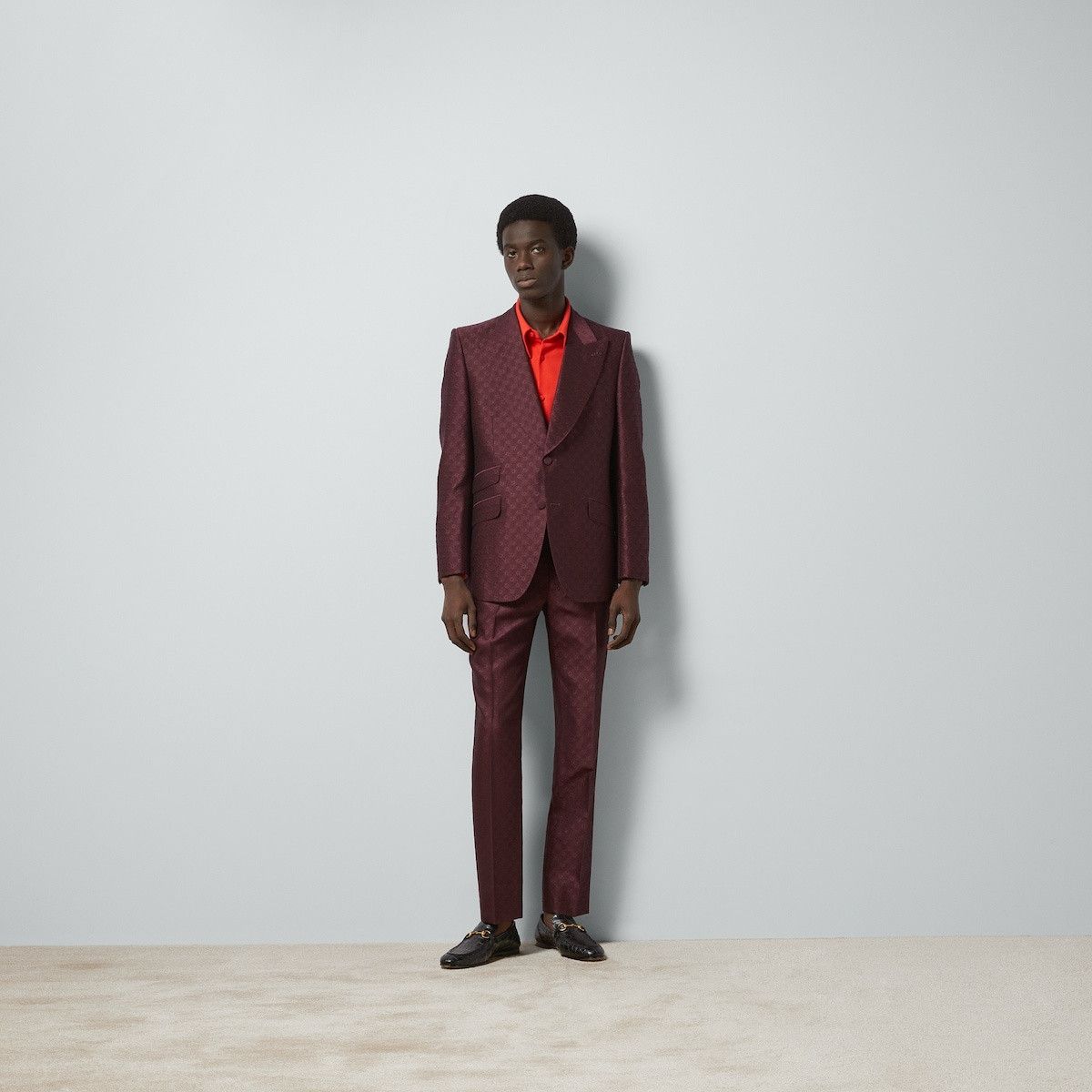 Gucci o1s1wg110125 Horsebit Wool Silk Jacquard Jacket in Burgundy Size US L / EU 52-54 / 3 - 2 Thumbnail