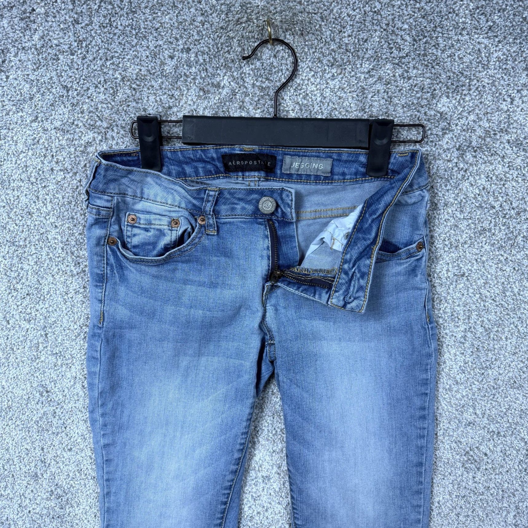 Vintage Aéropostale Jegging Womens 4 Blue Low Denim Skinny Stretch 5-Pocket Zipper Button Inseam 27 Rise 7 Regular Spring Vintage No Men/Women Size 27" / US 4 / IT 40 - 6 Thumbnail