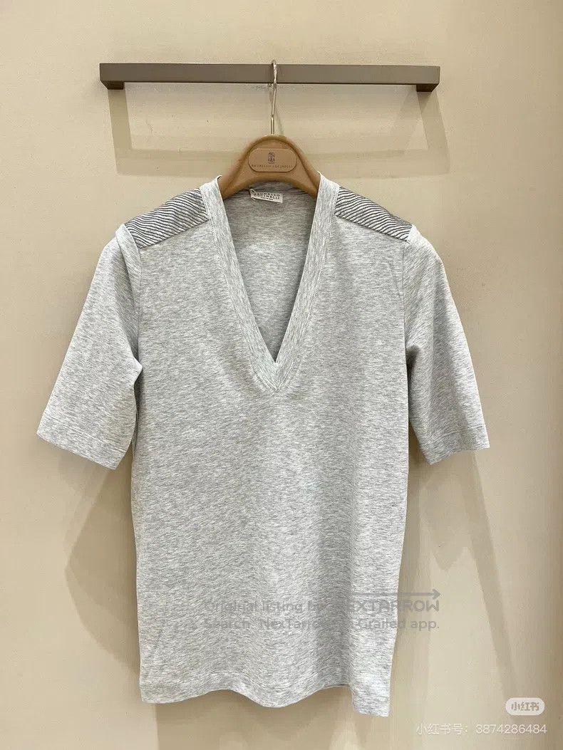 Brunello Cucinelli Brunello Cucinelli Ladies Beaded Chain Decorated T-Shirt Size XS / US 0-2 / IT 36-38 - 1 Thumbnail