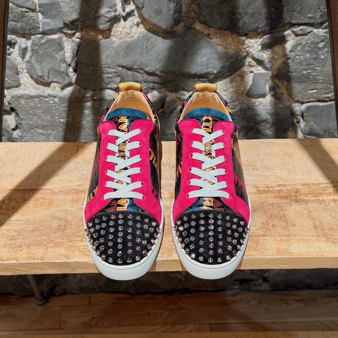 Christian Louboutin Christian Louboutin Logo Louis Junior Spikes Sneakers Size US 10.5 / EU 43-44 - 3 Thumbnail