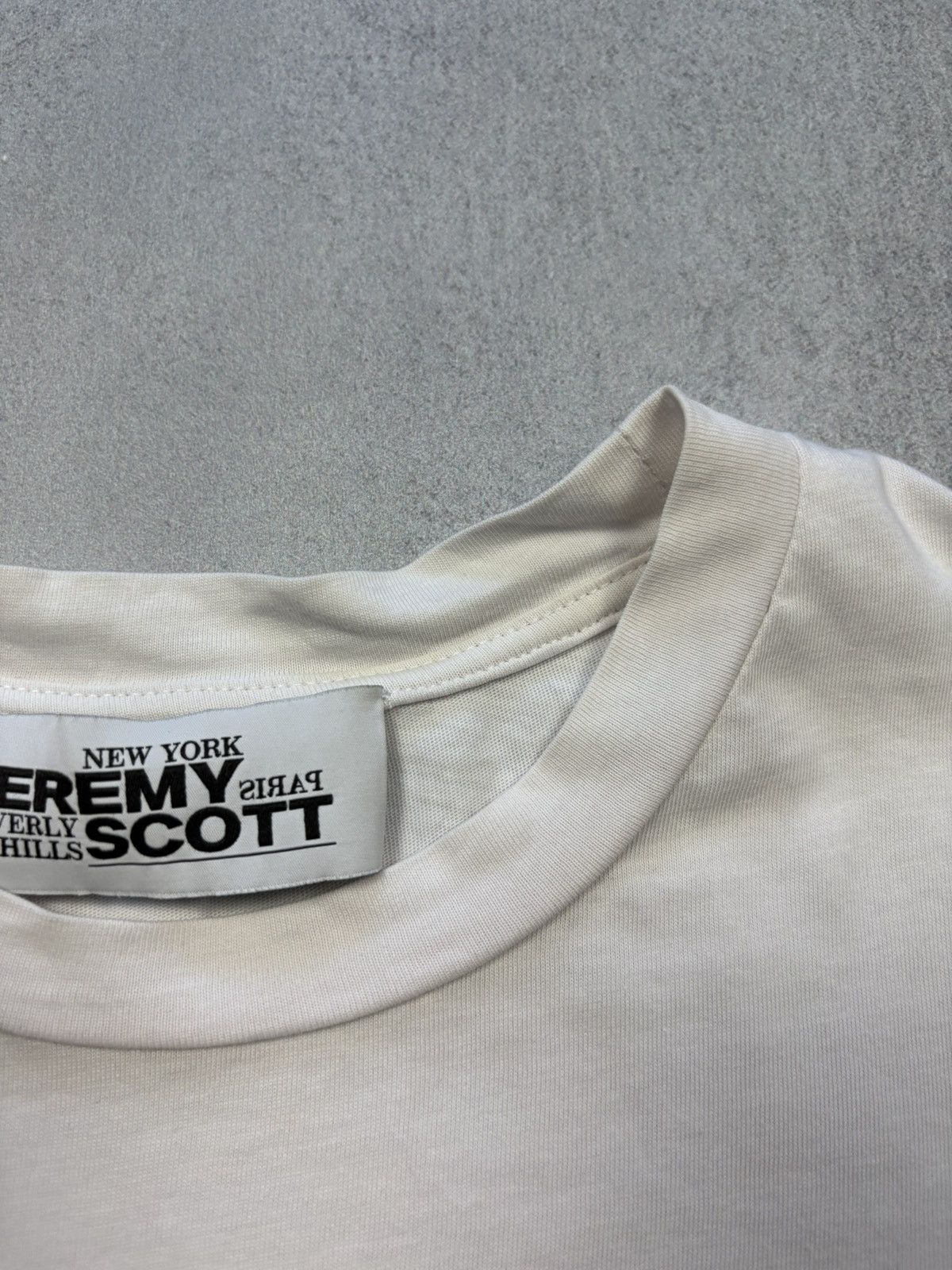 Jeremy Scott 2000s Jeremy Scott As Seen On TV T-Shirt Vintage Y2K 00s Tee Size US S / EU 44-46 / 1 - 7 Thumbnail