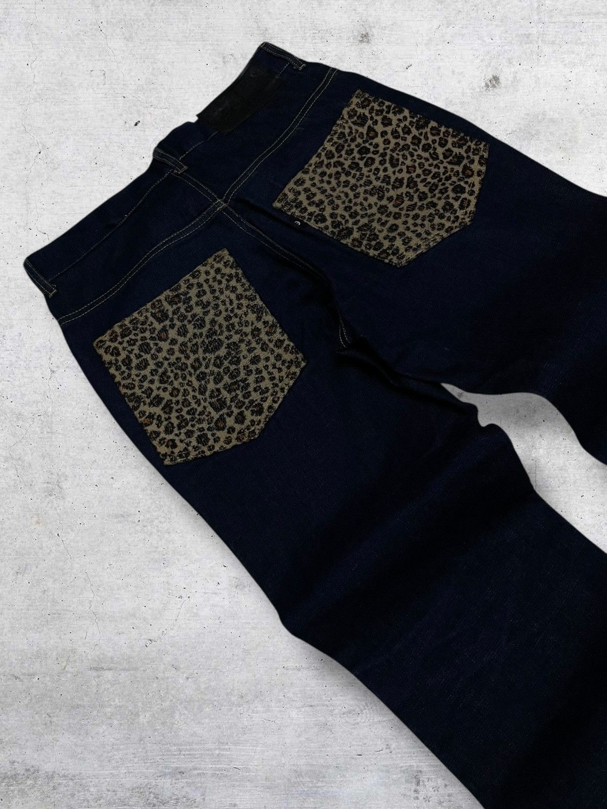 Hysteric Glamour VINTAGE ILLS GARMENTS 90S JAPAN DESIGNER LEOPARD BLEND DENIM Size US 32 / EU 48 - 15 Thumbnail