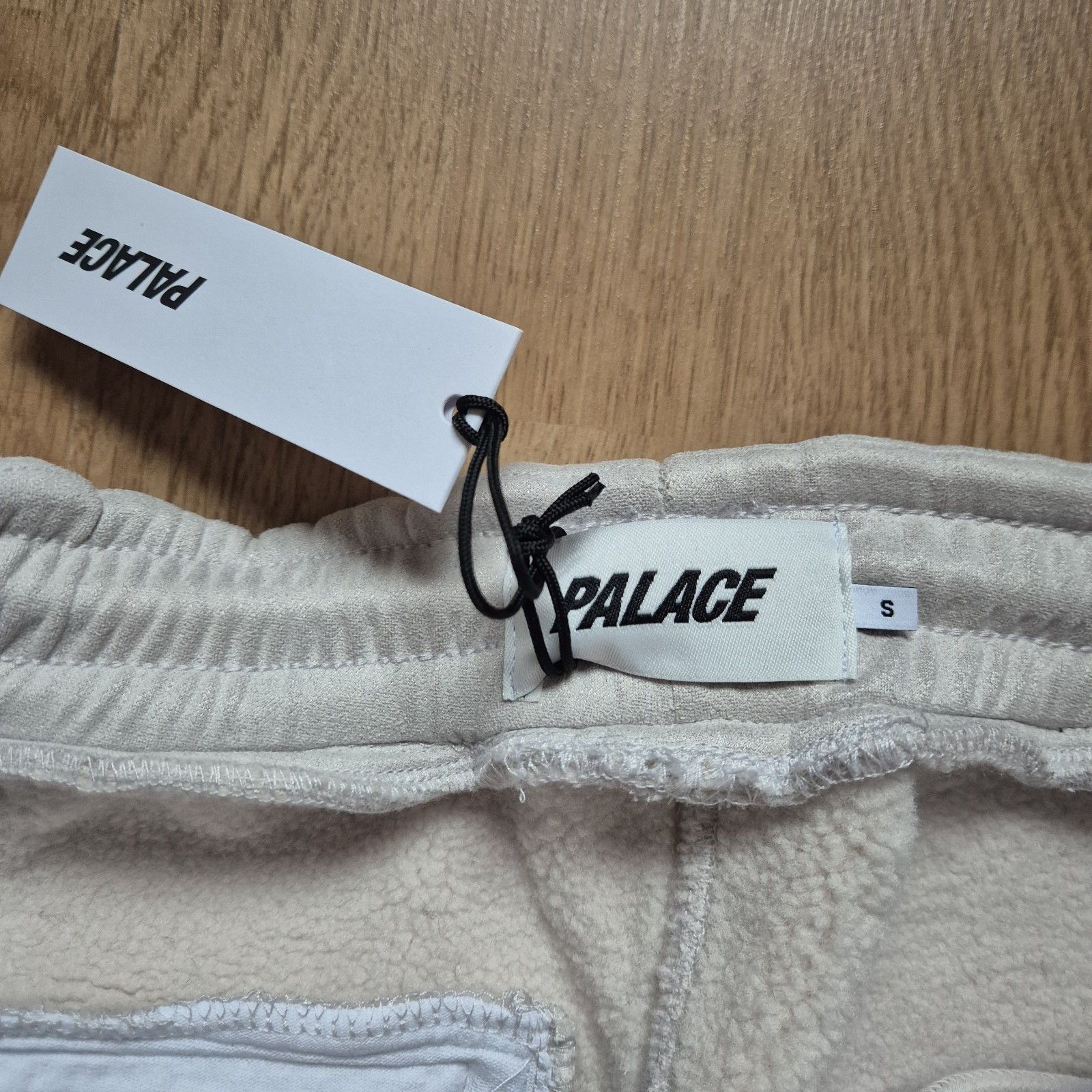 Palace Palace Sherpa Faux Suede Jogger Soft White Small NewFW24 Size US 30 / EU 46 - 3 Thumbnail