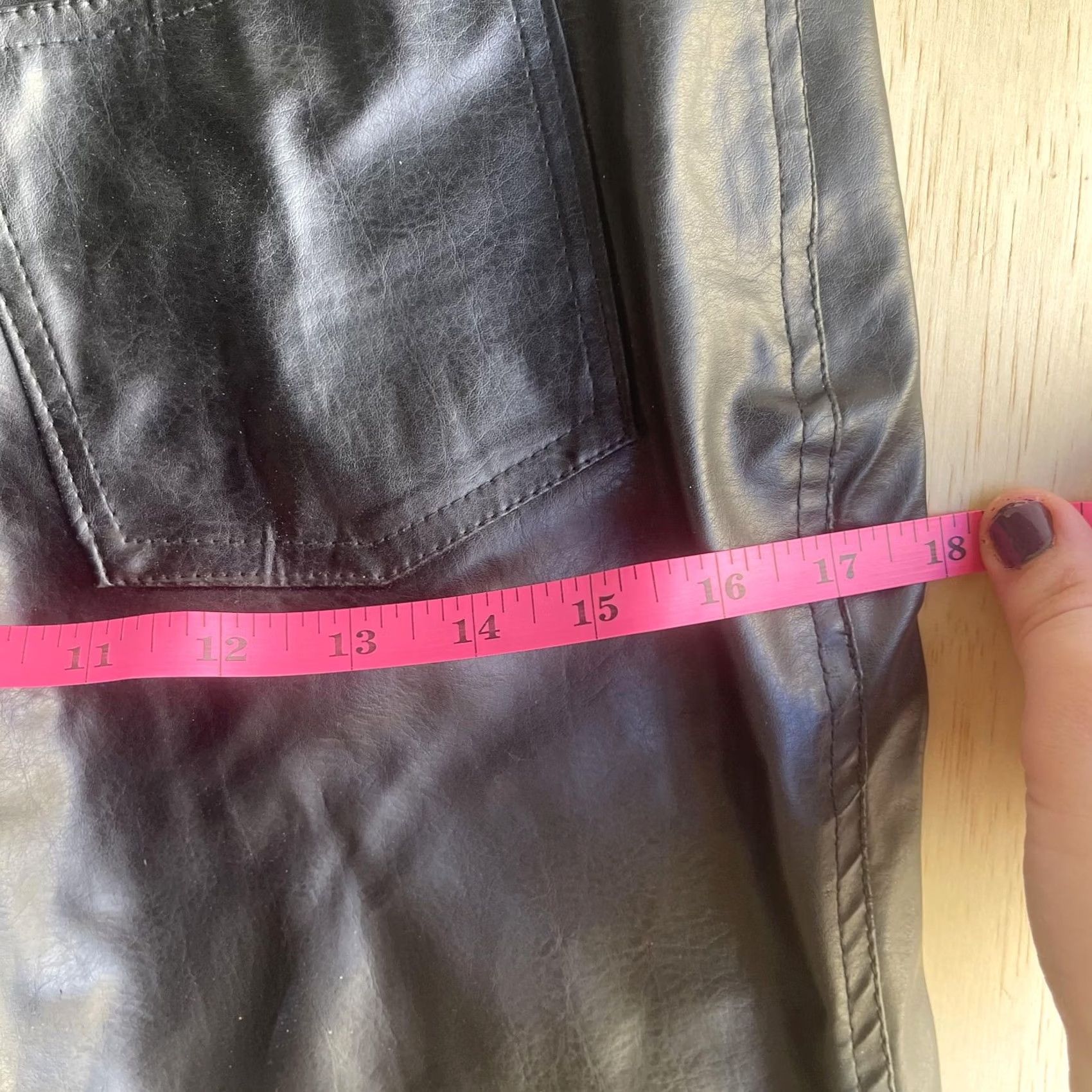 Vintage Louise Paris Dress Pants Womens 5 Black Faux Leather Zip Straight Leg Lined Size 27" / US 4 / IT 40 - 6 Thumbnail