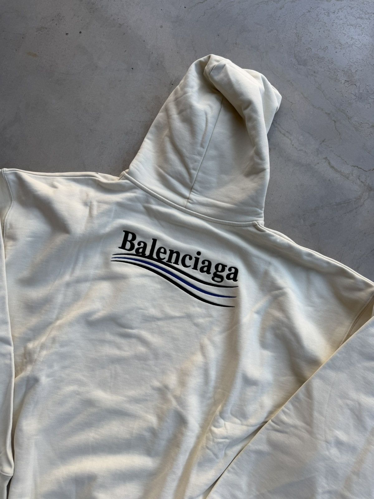 Balenciaga Balenciaga Political Campaign Hoodie – White/Cream XL New Size US XL / EU 56 / 4 - 3 Thumbnail