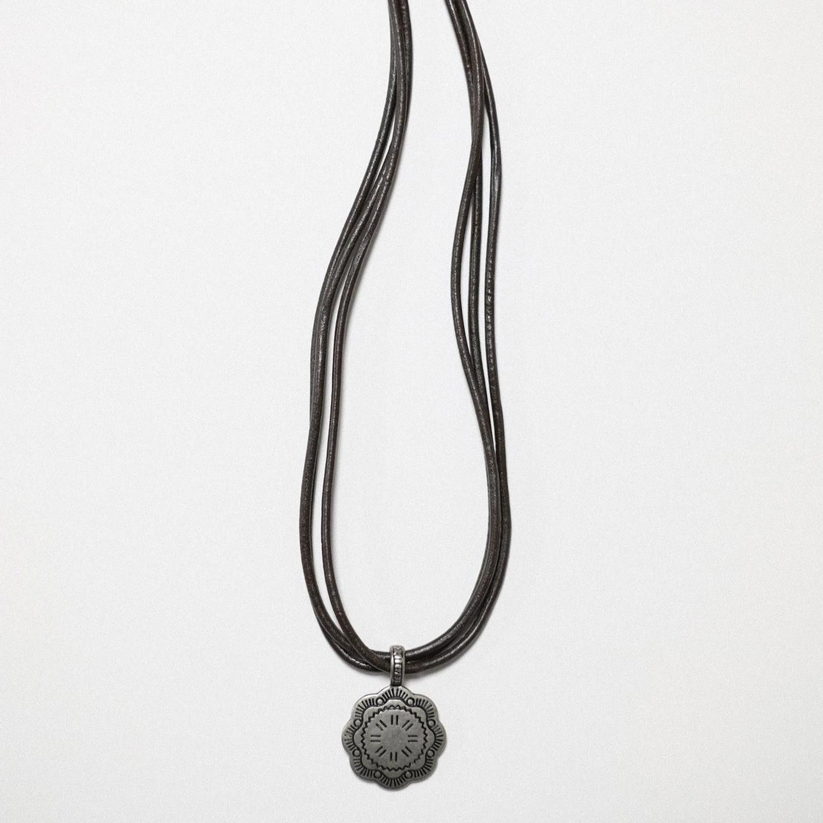 Japanese Brand Antique Genuine Leather Core Pendant Necklace Size ONE SIZE - 1 Thumbnail