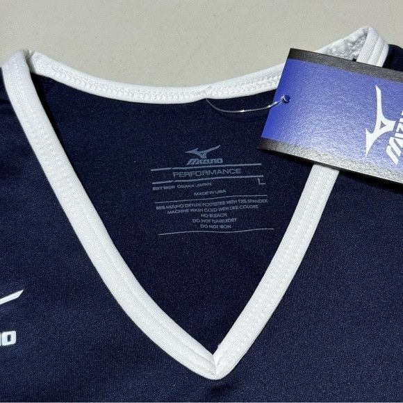 Mizuno NWT MIZUNO WOMEN’S TECHNO PERFORMANCE LONG SLEEVE NAVY/WHITE Size L / US 10 / IT 46 - 3 Thumbnail