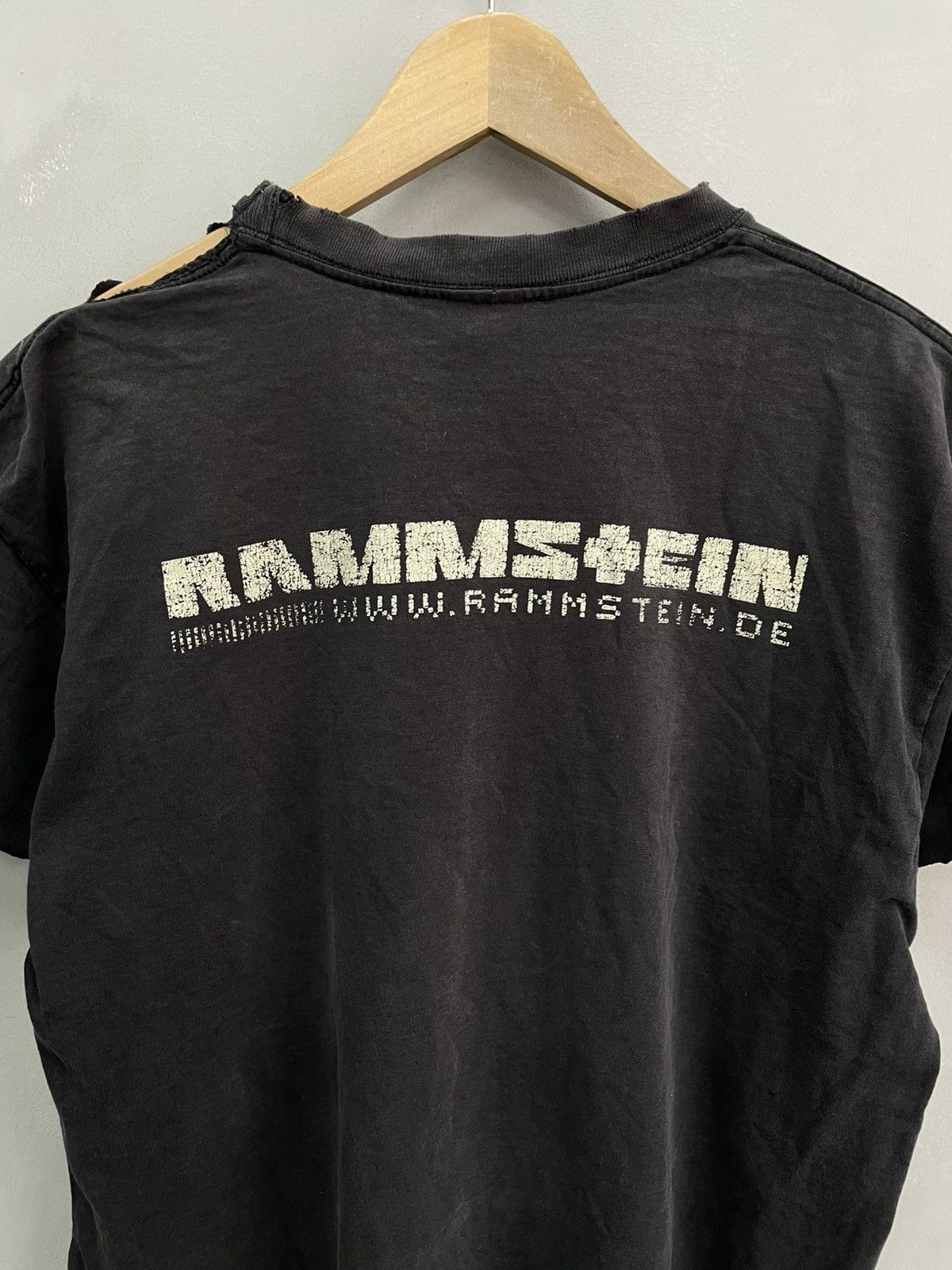 Fruit Of The Loom Rammstein Band Tee balenciaga style Vintage t-shirt Size US M / EU 48-50 / 2 - 6 Thumbnail