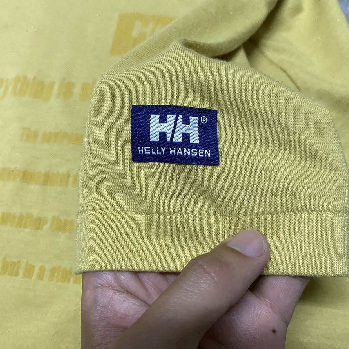 Helly Hansen × Japanese Brand Vintage Helly Hansen Velvet Print T Shirt Size US M / EU 48-50 / 2 - 6 Thumbnail