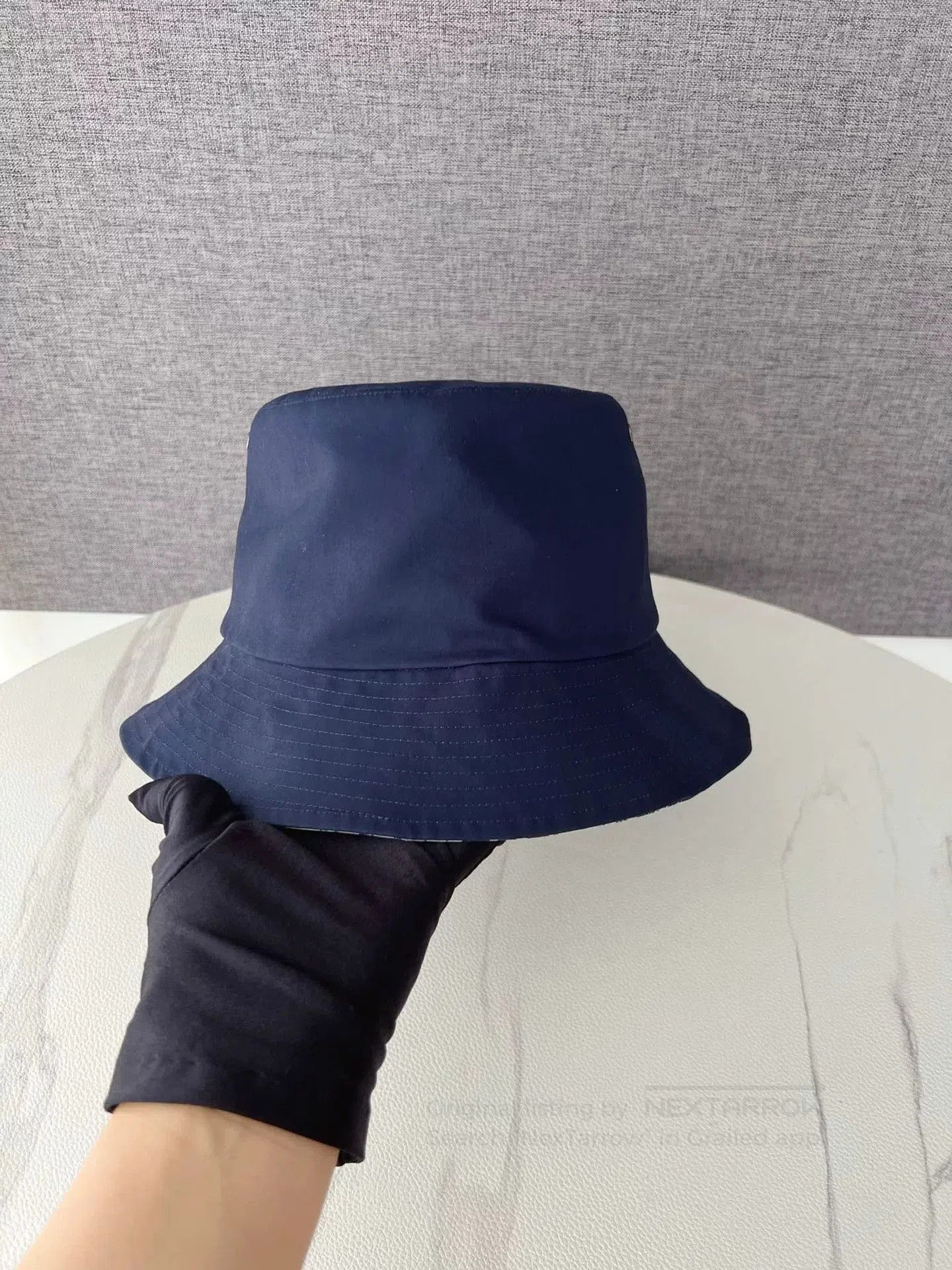 Dior Dior Reversible Bucket Hat Star Logo Navy. Size ONE SIZE - 2 Thumbnail