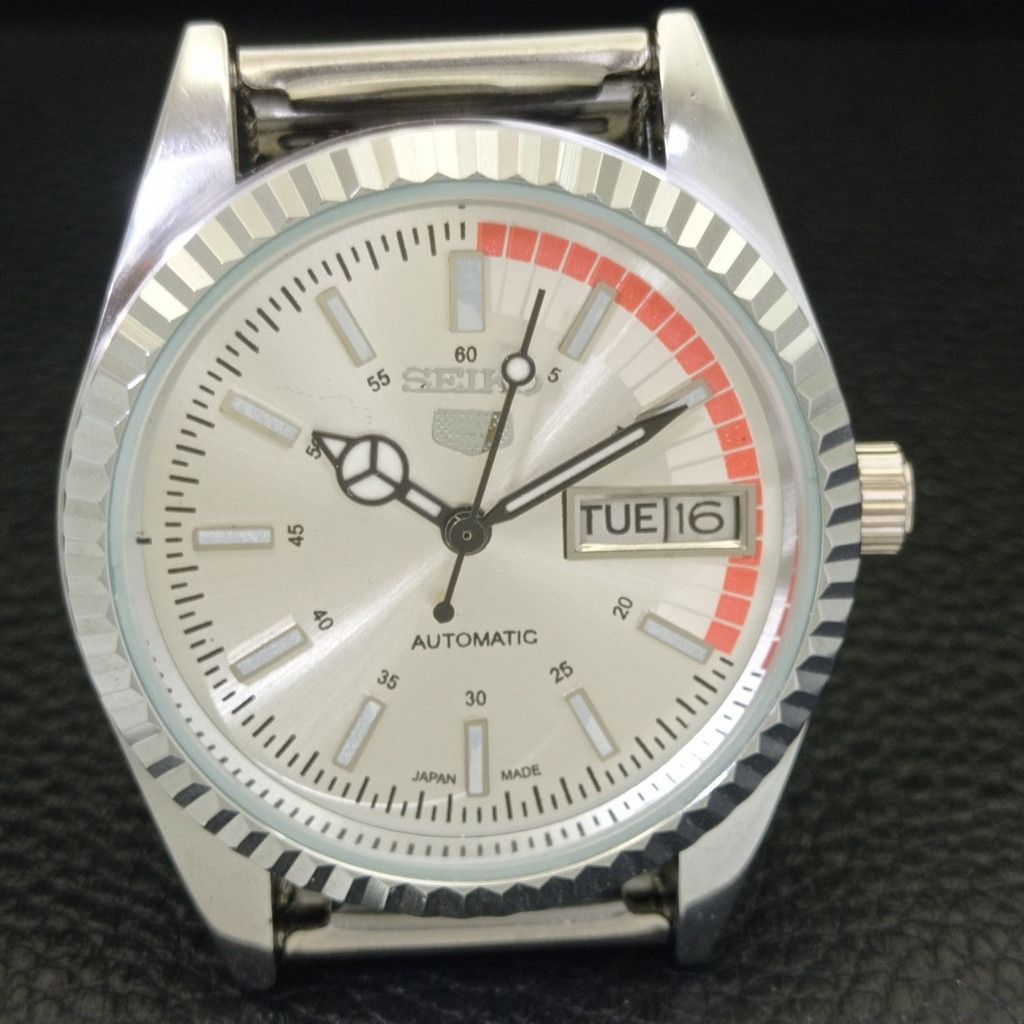Seiko REFURBISHED VINTAGE SEIKO 5 AUTO JAPAN MENS WATCH a440677 Size 38 - 3 Thumbnail