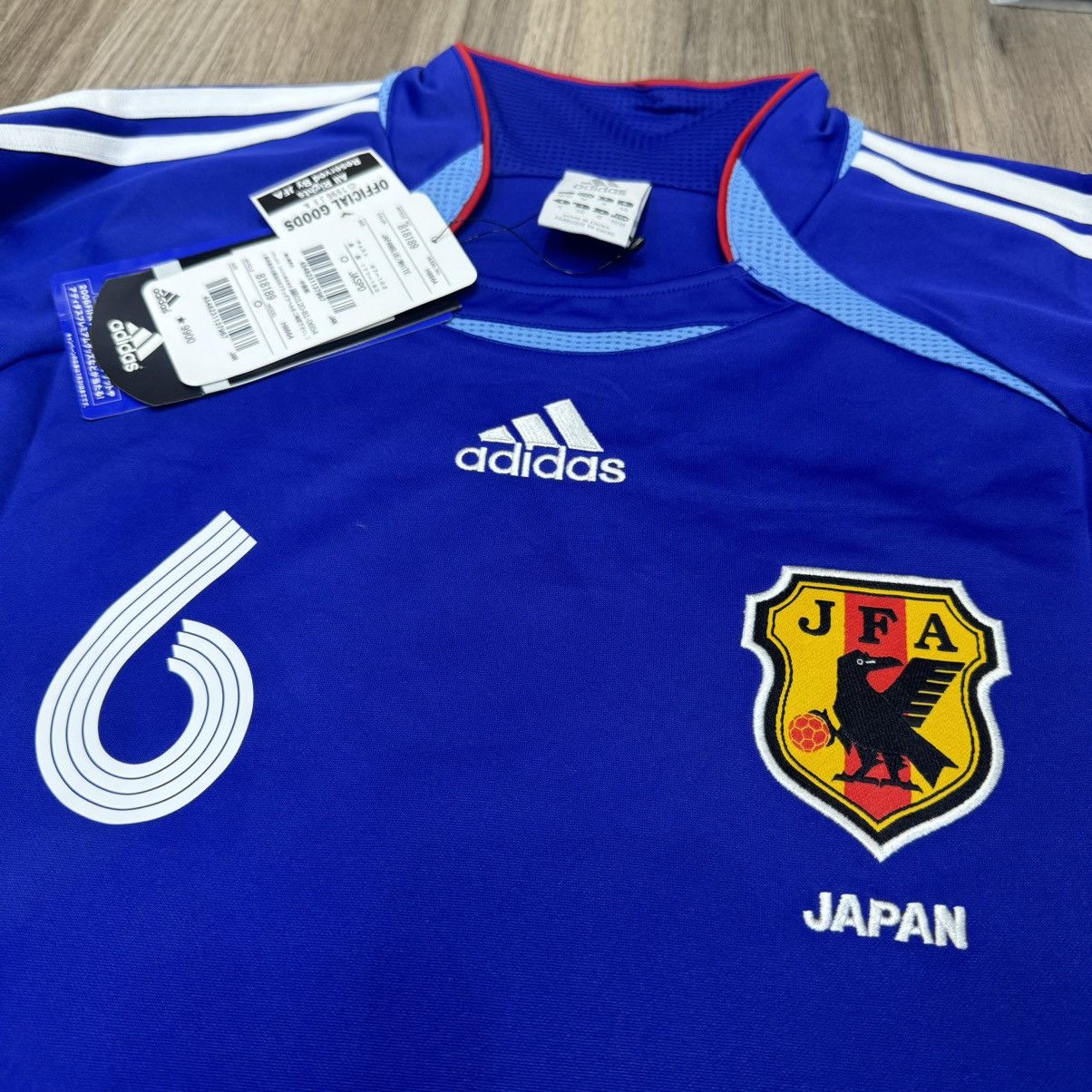 Adidas Japan WC2006 home shirt #6 K.Nakata (bnwt) Size US L / EU 52-54 / 3 - 3 Thumbnail