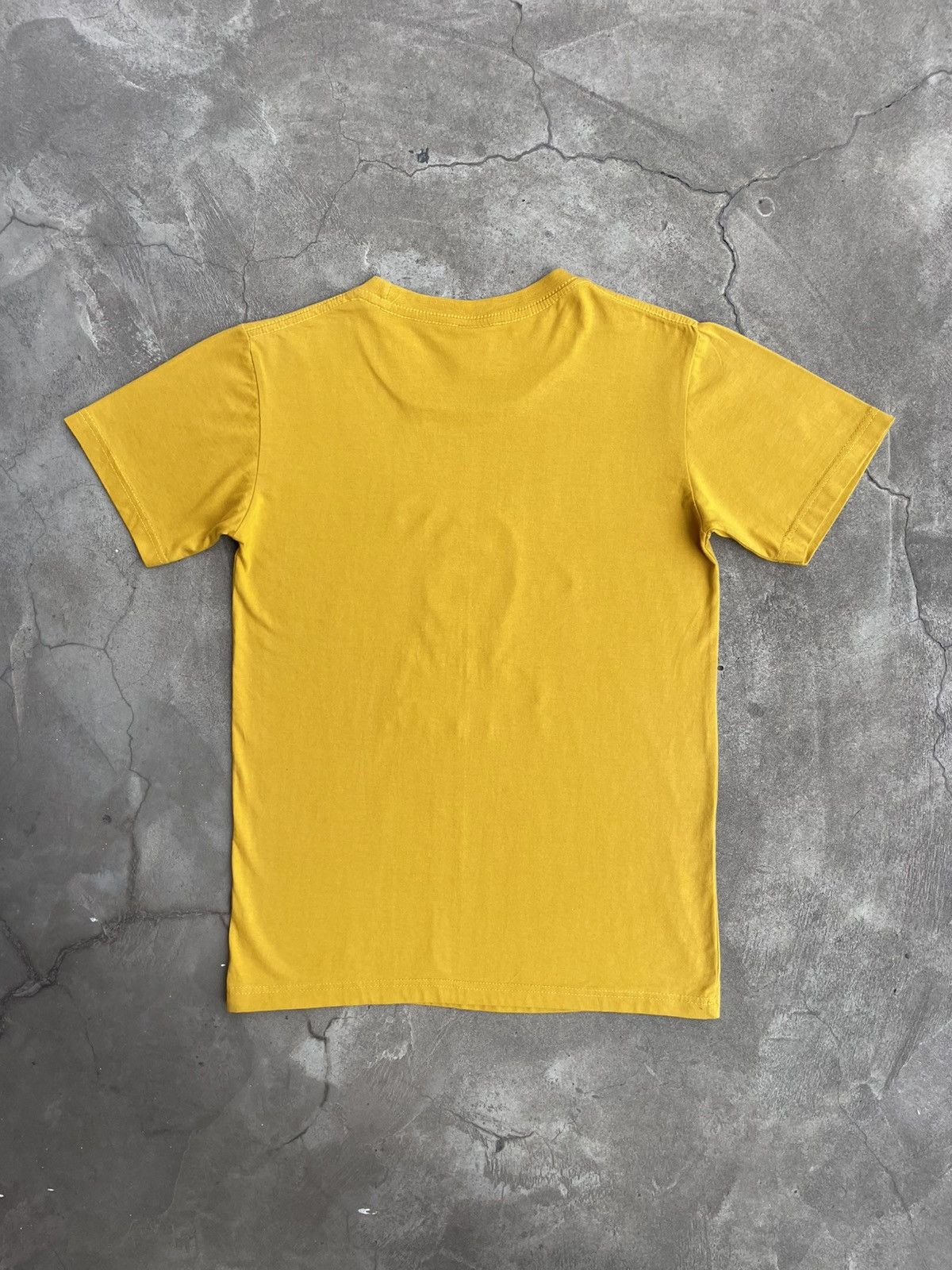 Other Banksy, Flower Thrower (2003) Slim Mustard T-Shirt Size US S / EU 44-46 / 1 - 7 Thumbnail