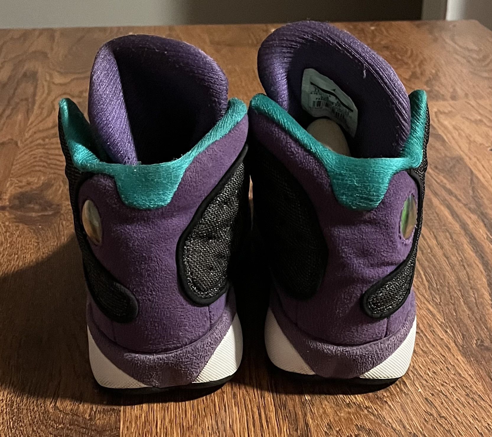 Jordan Brand Air Jordan 13 Retro GS Grape Black Atomic Teal Ultraviolet Size US 7 / EU 40 - 5 Thumbnail