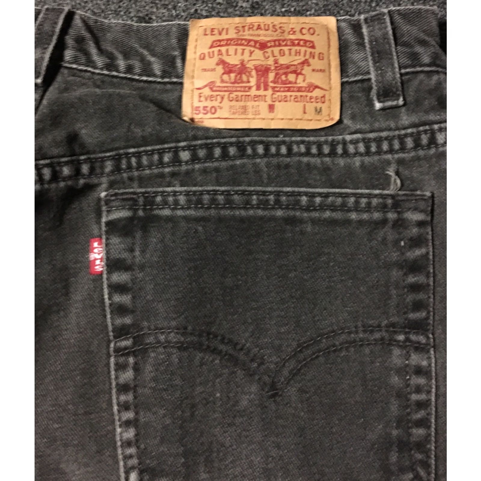 Levi's VINTAGE Levi's Shirt Women 550 Jeans 35/30 Black Relaxed Tapered Grunge 80s 90s USA Retro Jeans Size 24" / US 00 / IT 34 - 2 Thumbnail