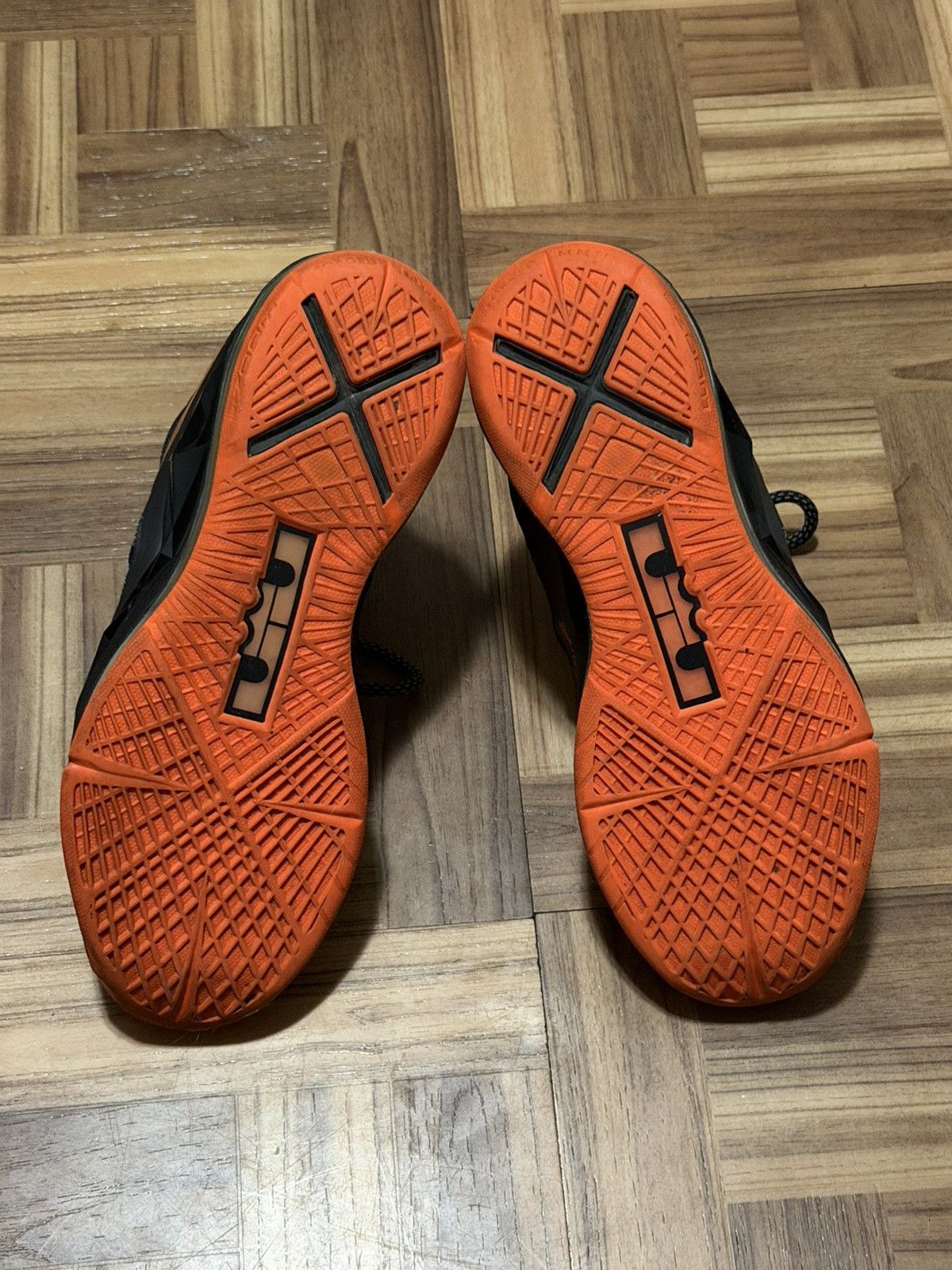 Nike Nike LeBron X Lava Size US 10.5 / EU 43-44 - 5 Thumbnail