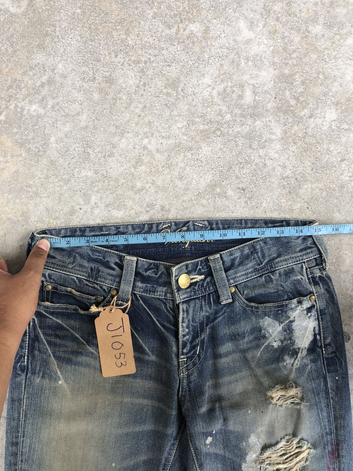 Vanquish Japanese Vanquish Distressed Jeans Slim Fit Size US 30 / EU 46 - 22 Thumbnail
