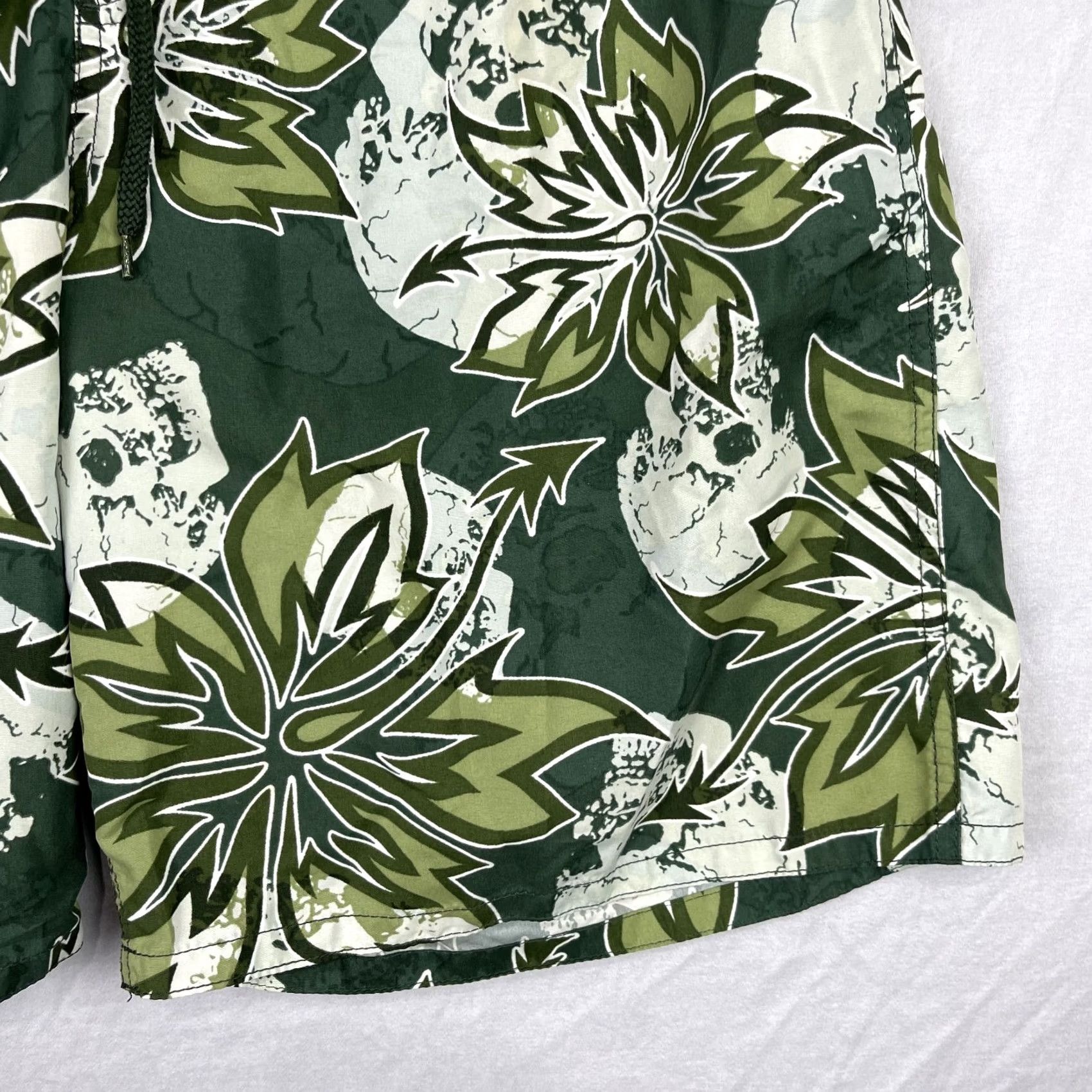 Swims Phys.Sci Board Shorts Mens 36 Green Beach Surfing Hip Hop Y2K Vintage Logo Pockets Drawstring Lightweight 36 Mens Boys Girls Adults? Size US 36 / EU 52 - 2 Thumbnail