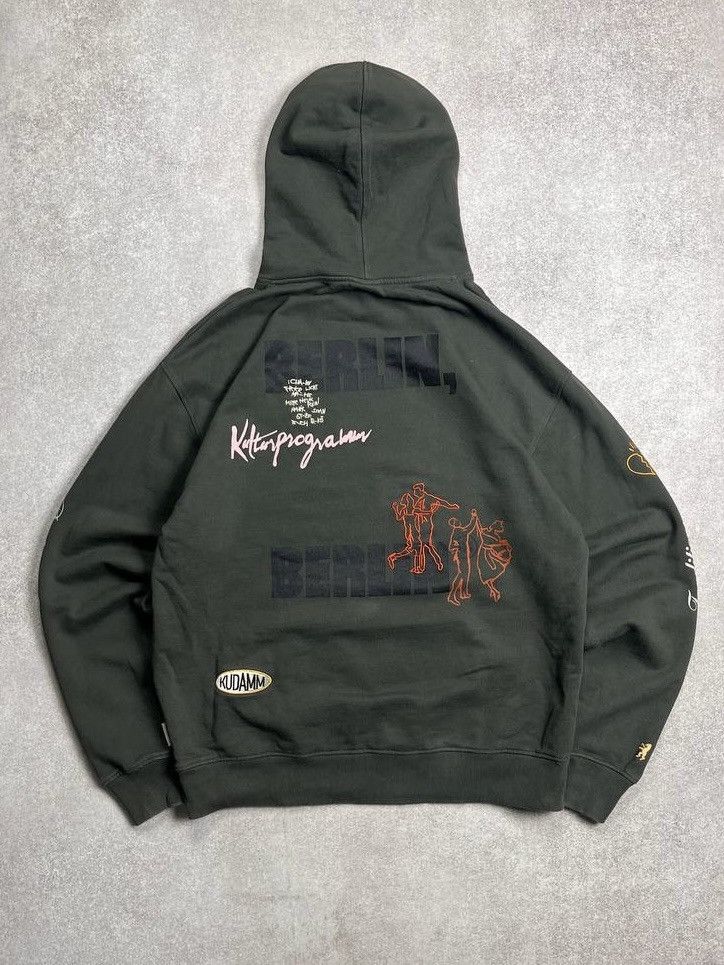 Highsnobiety Highsnobiety F/W 2021 Berlin, Berlin Oversized Hoodie L Size US L / EU 52-54 / 3 - 13 Thumbnail