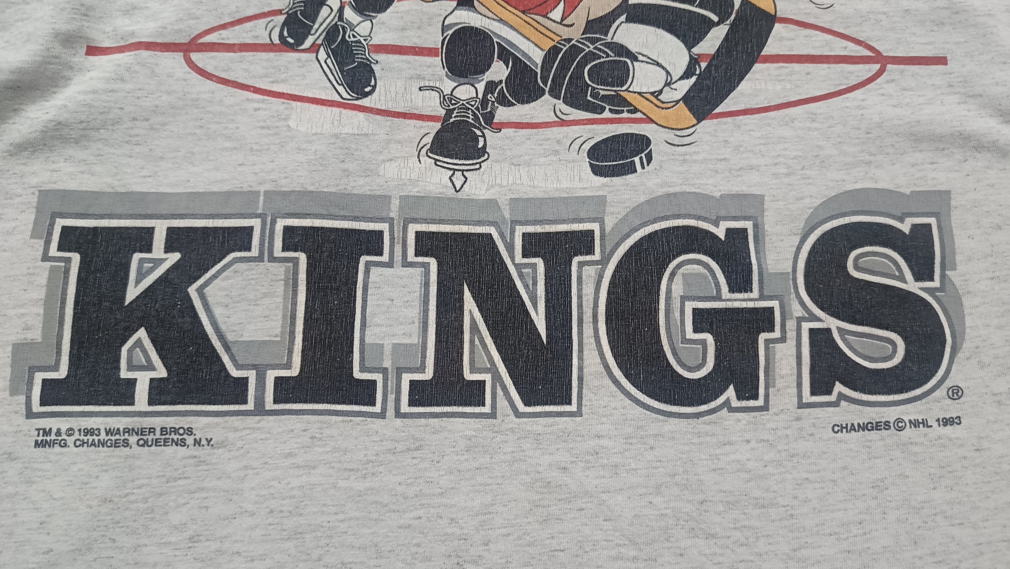 Vintage 🔥🔥Rare Vintage 90s Long Angeles Kings Tazmania Tee Size US L / EU 52-54 / 3 - 4 Thumbnail
