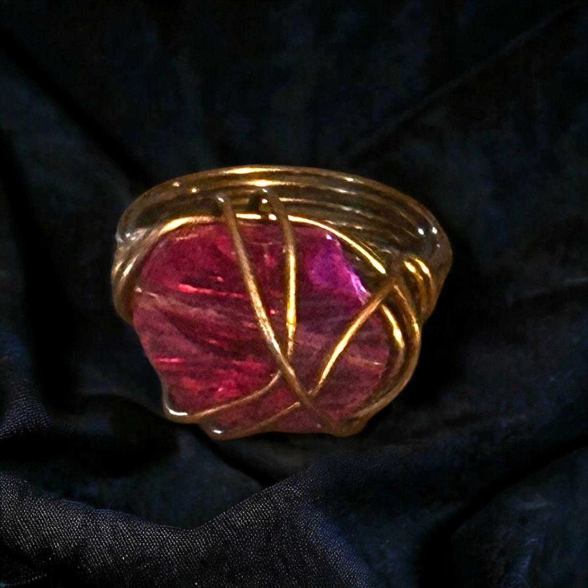 Vintage Vintage hot pink wire wrapped stone ring Size ONE SIZE - 1 Thumbnail