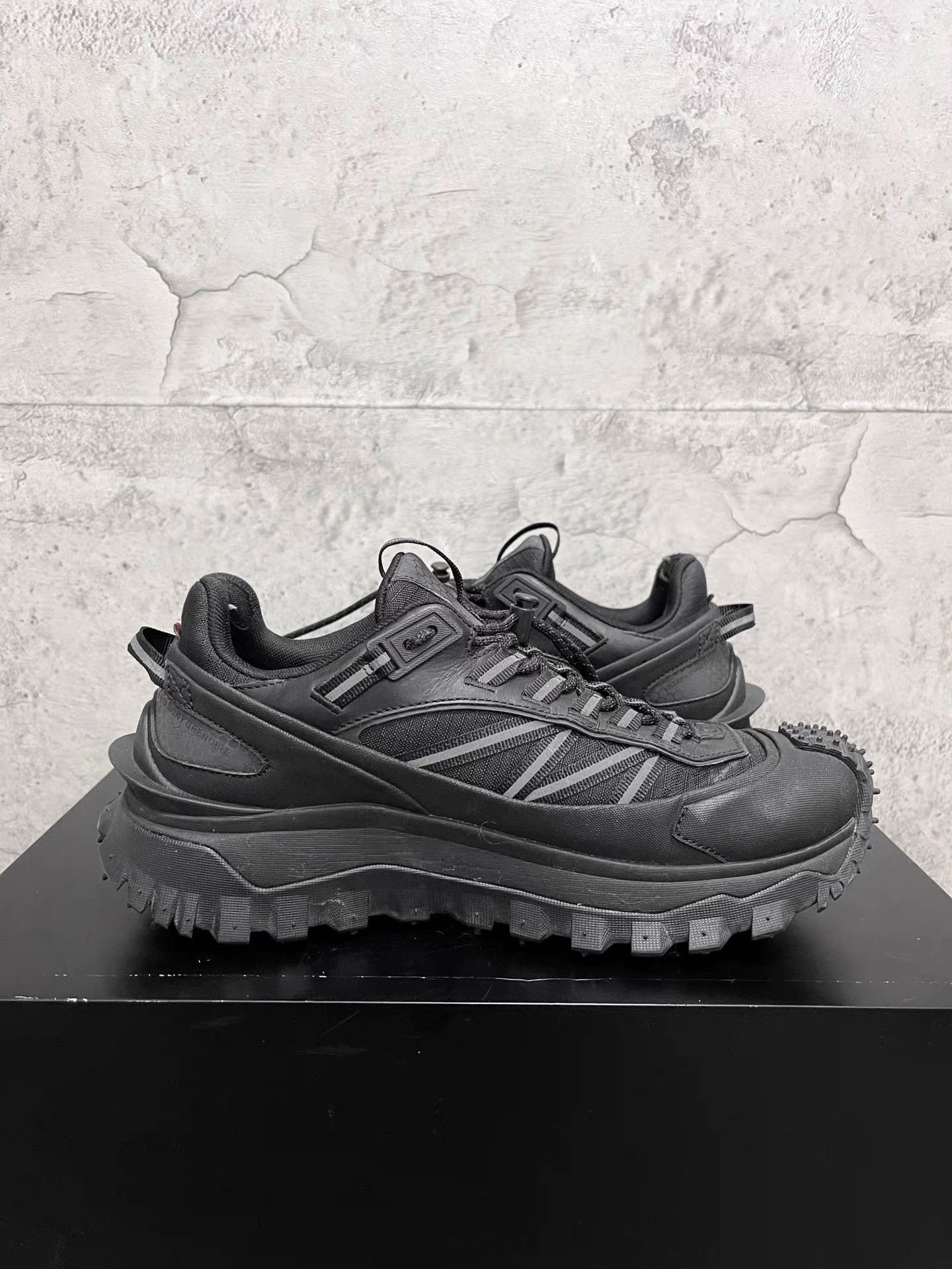 Moncler Moncler Black Trailgrip Sneakers K34 Size US 8 / EU 41 - 6 Thumbnail