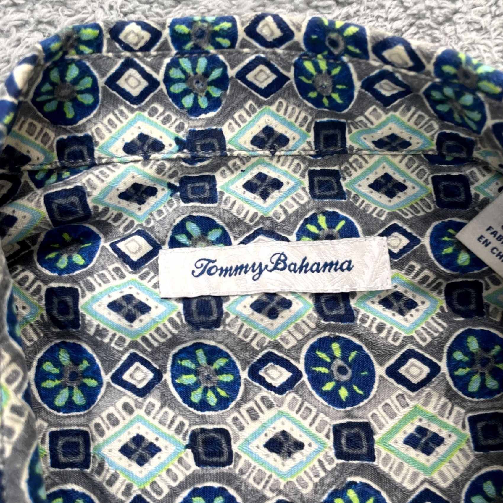 Tommy Bahama Tommy Bahama Shirt Mens XL Gray Tulum Tiles Silk Geometric Hawaiian Button-Up Short Sleeve Casual Size US XL / EU 56 / 4 - 3 Thumbnail