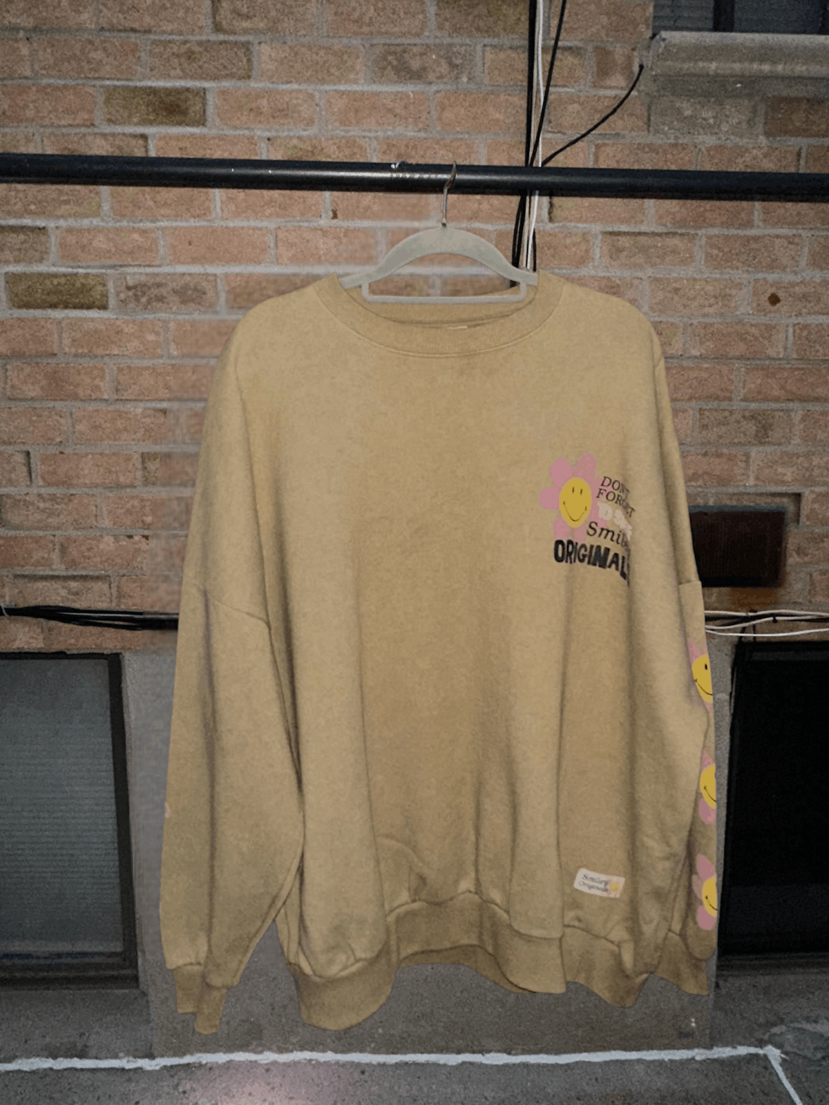 Pull & Bear Pull & Bear x Smiley Originals - Unisex Sweatshirt Size S / US 4 / IT 40 - 5 Thumbnail