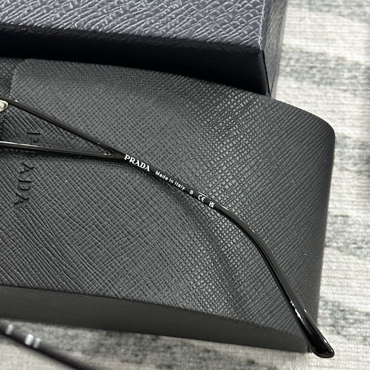 Prada PRADA 0PR 14YS 1AB30L SUNGLASSES Size ONE SIZE - 7 Thumbnail