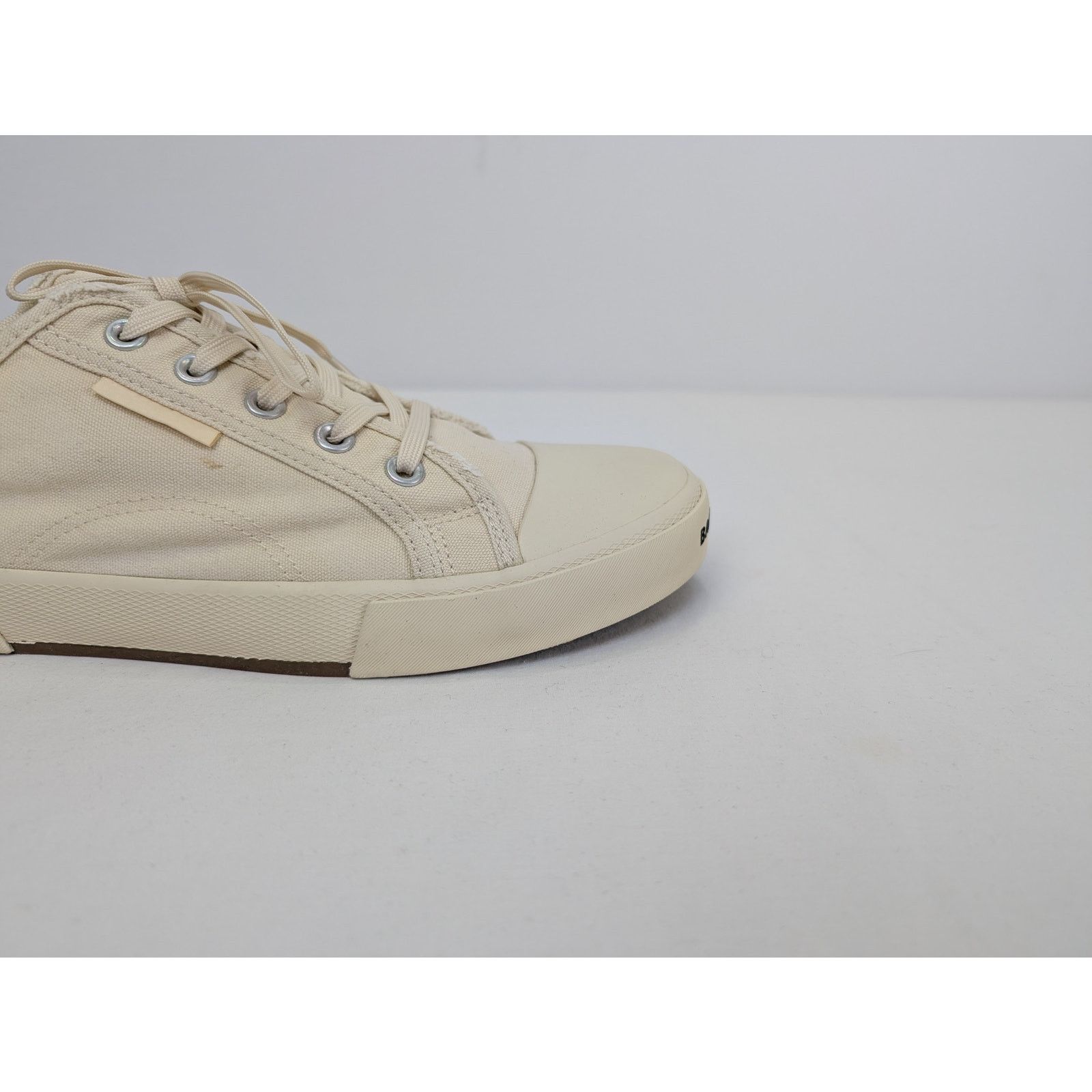Balenciaga o1rshd1 Mule Destroyed Rubber Sole Paris Mule in White Size US 13 / EU 46 - 4 Thumbnail