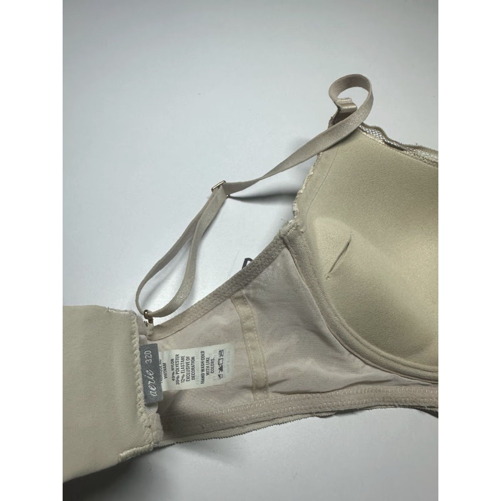Vintage Aerie Bra 32D Beige Underwired Push Up Adjustable Straps Intimates Lingerie Size ONE SIZE - 7 Thumbnail