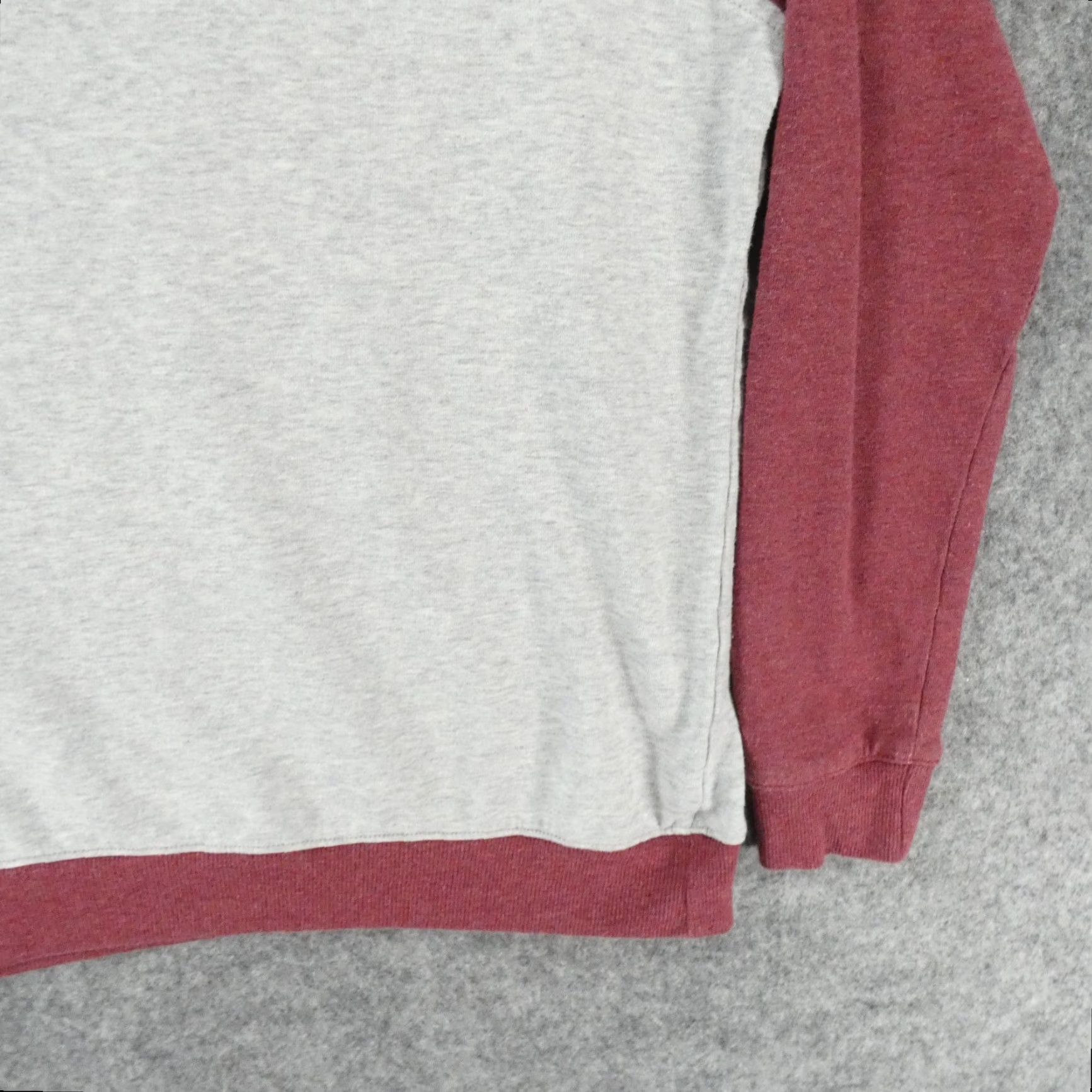 Vintage Cruel Sweatshirt Women Medium Long Sleeve Pullover Gray Red w Bull Skull Size M / US 6-8 / IT 42-44 - 5 Thumbnail