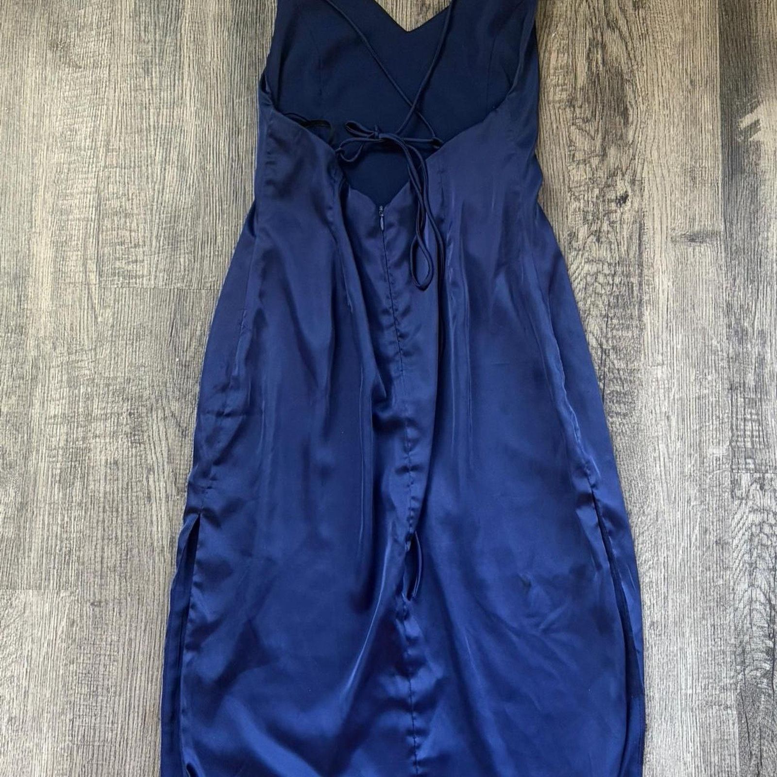 superdown Superdown Navy Blue Satin Maxi Dress - Size: XS Size XS / US 0-2 / IT 36-38 - 3 Thumbnail